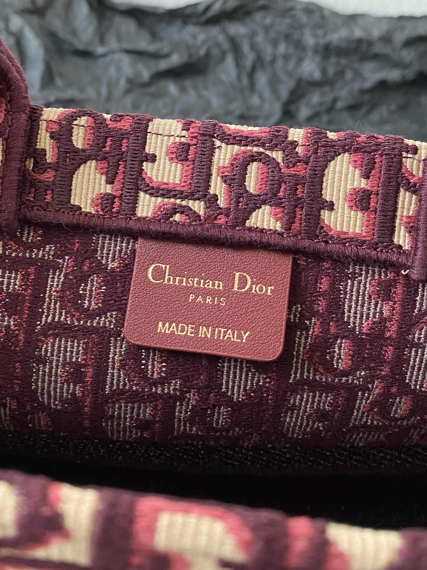 Medium CD Book Tote 36cm Burgundy Retro Style D Letter Embroidery mysite