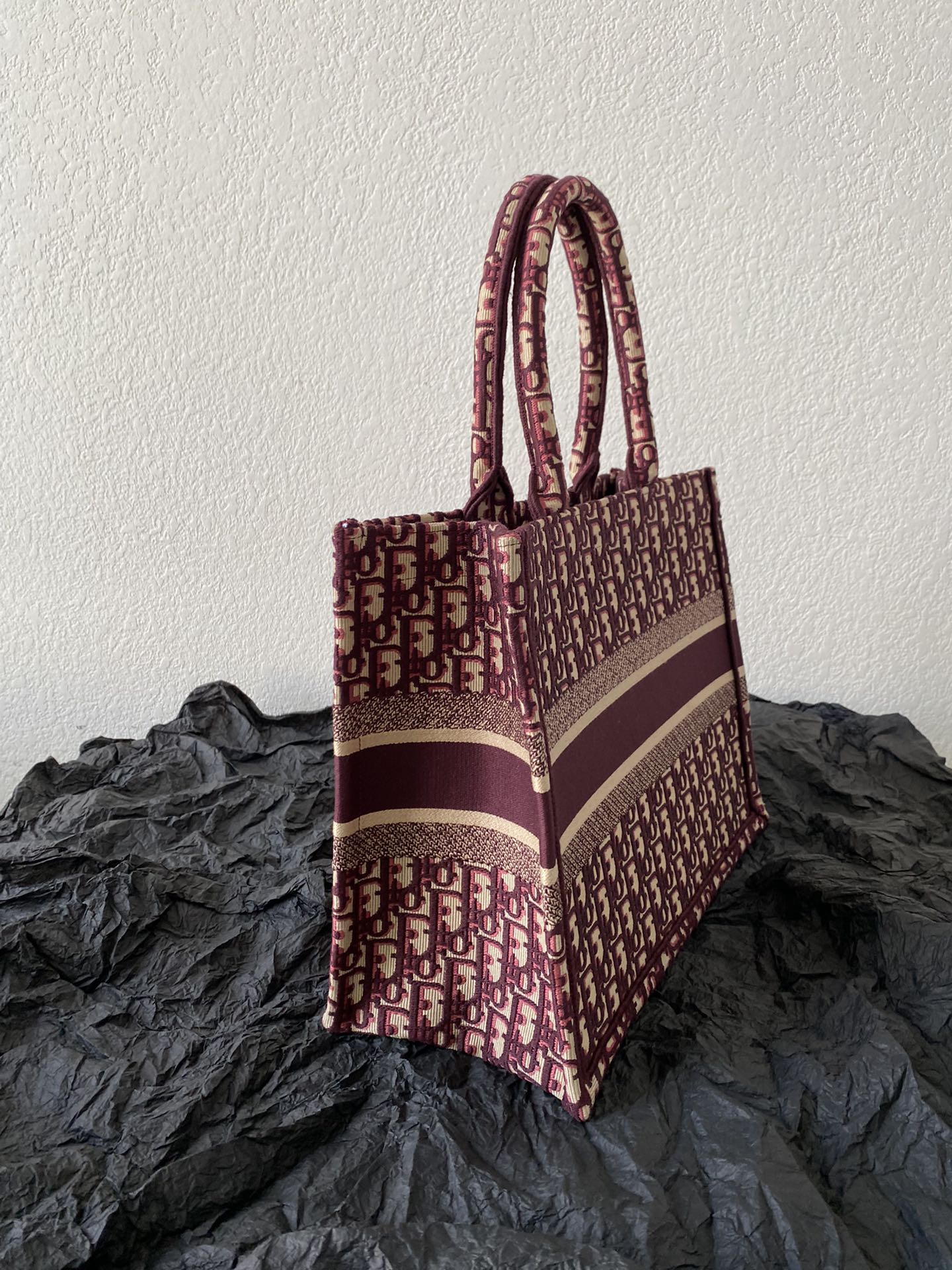 Medium CD Book Tote 36cm Burgundy Retro Style D Letter Embroidery mysite