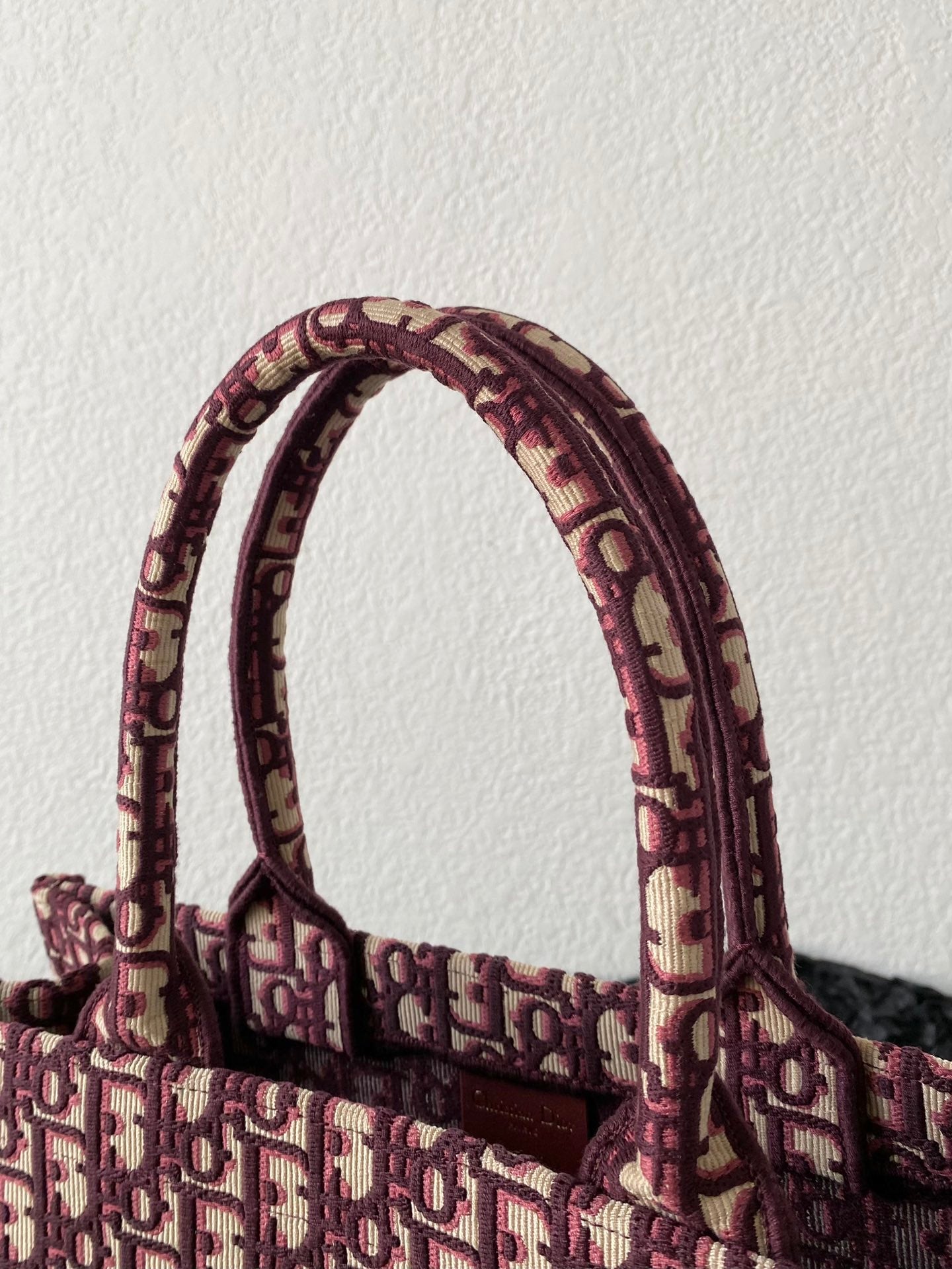 Medium CD Book Tote 36cm Burgundy Retro Style D Letter Embroidery mysite