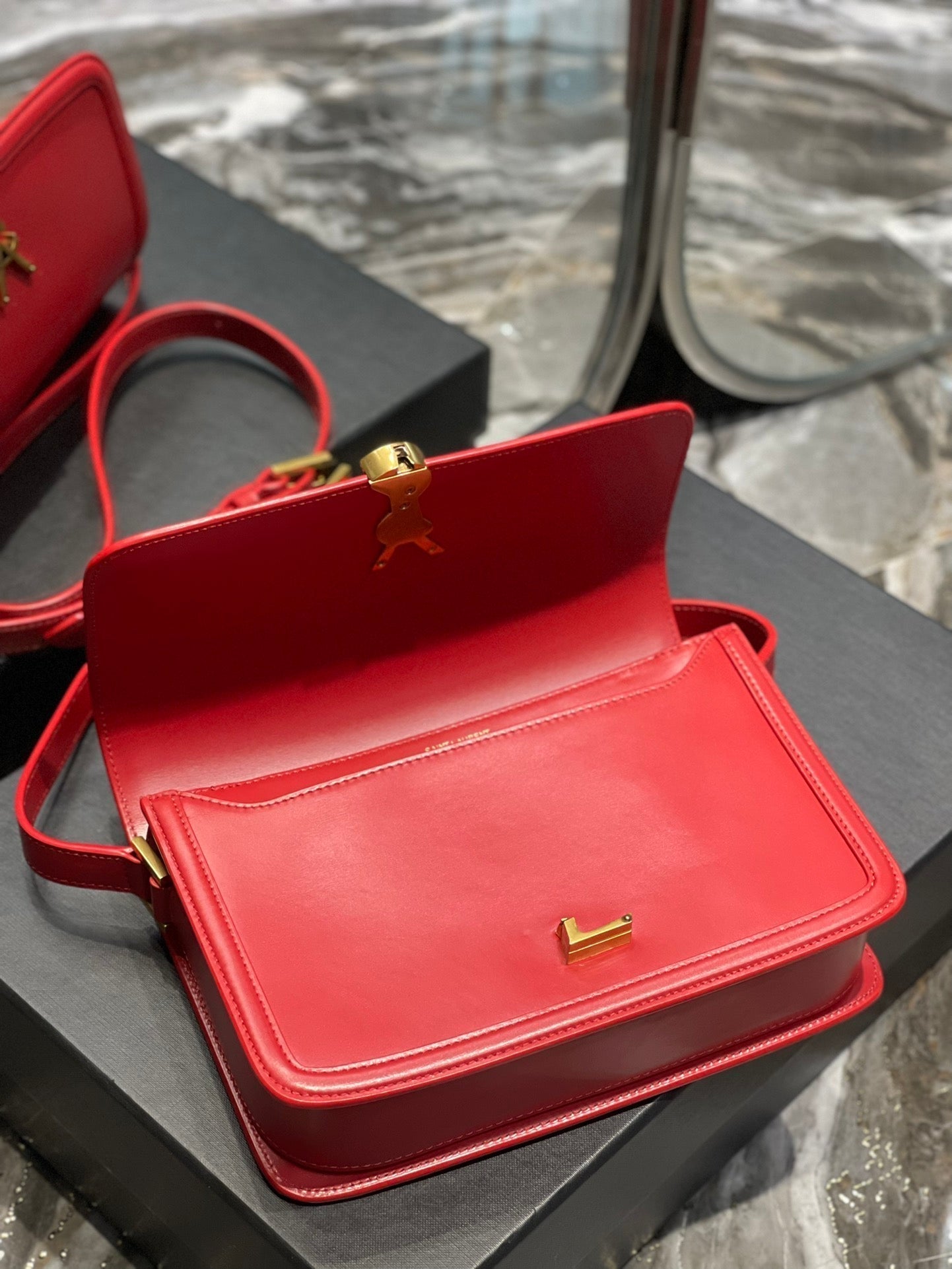 SOLFERINO MEDIUM 23 RED CALFSKIN GOLD HARDWARE mysite