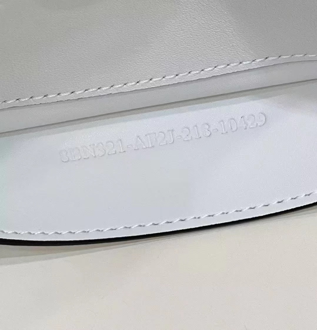 FENDI PEEKABOO 33 BAG IN WHITE CALFSKIN WITH STRAP GOLD HARDWARE mysite
