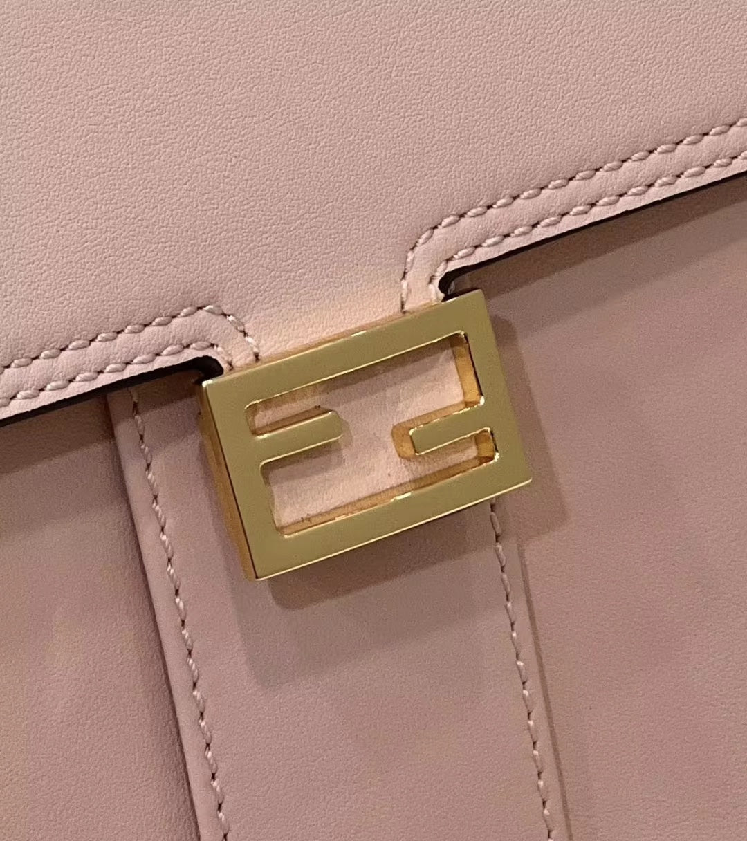 FENDI PEEKABOO MINI 23 BAG IN LIGHT PINK CALFSKIN WITH GOLD HARDWARE mysite