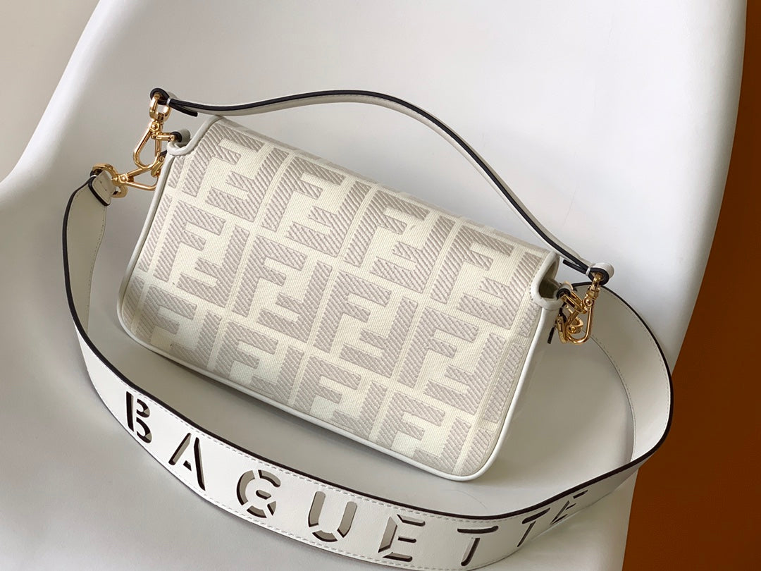 Fend Baguette White Canvas Bag 27 with FF Embroidery Ghw mysite