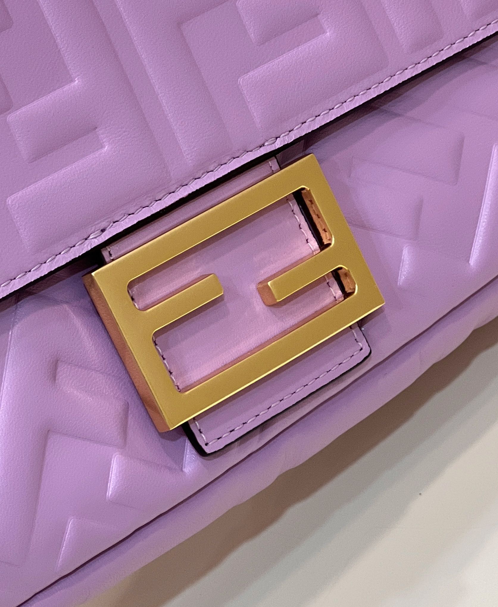 Baguette 27cm Violet Lambskin Gold Hardware mysite