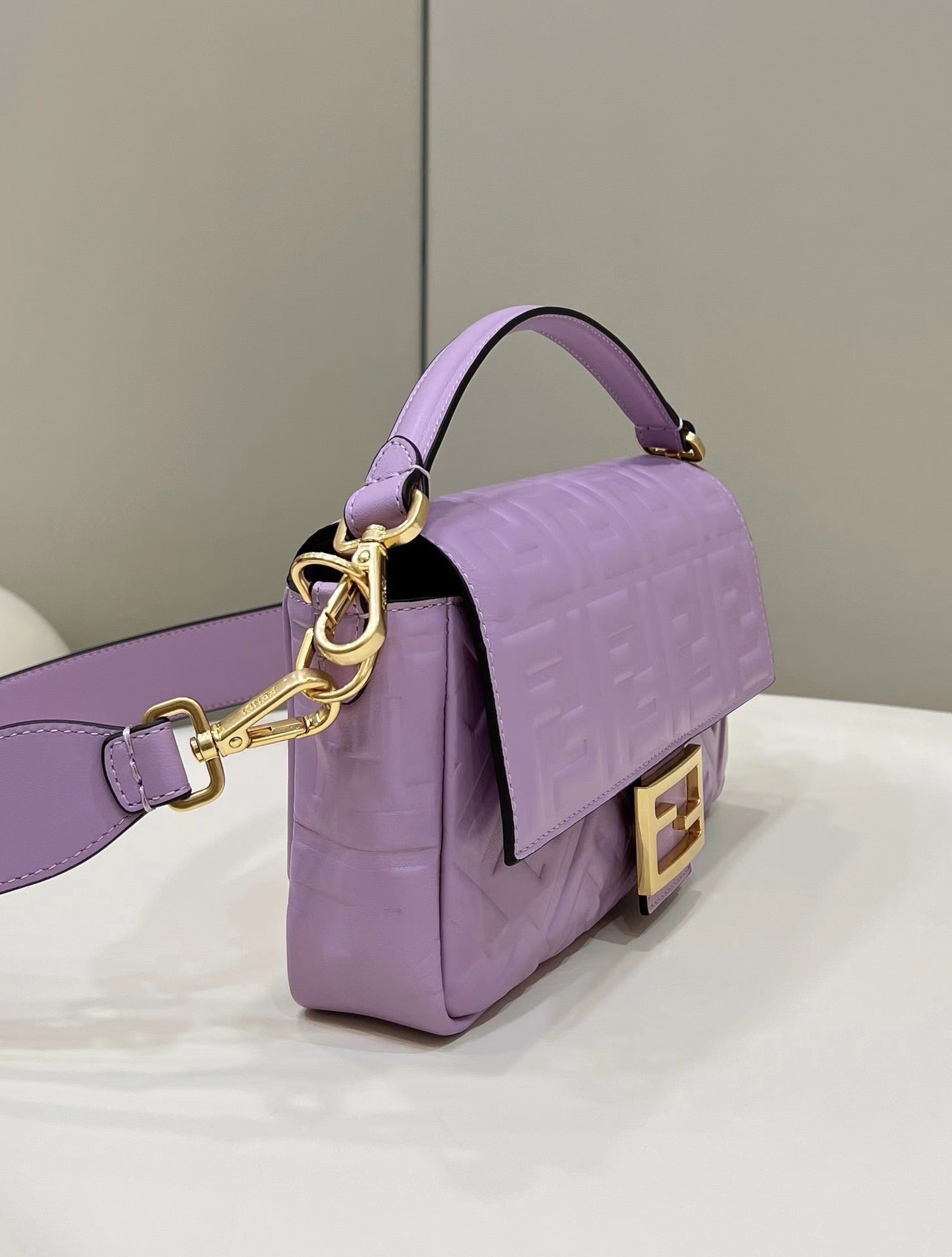 Baguette 27cm Violet Lambskin Gold Hardware mysite