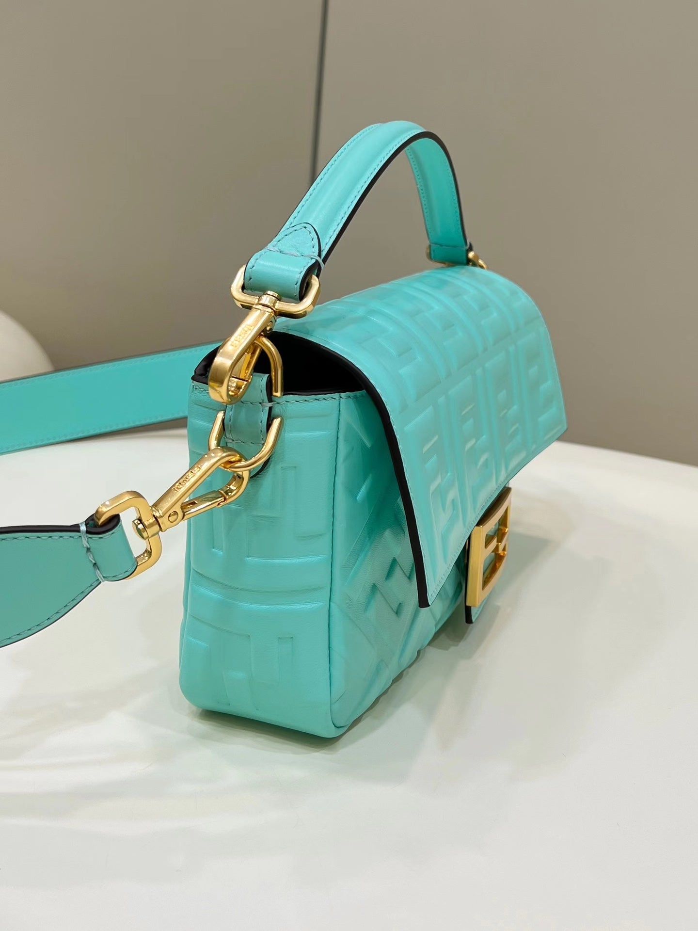 BAGUETTE WITH FF MOTIF 27 IN TURQUOISE SOFT LAMBSKIN GOLD HARDWARE mysite