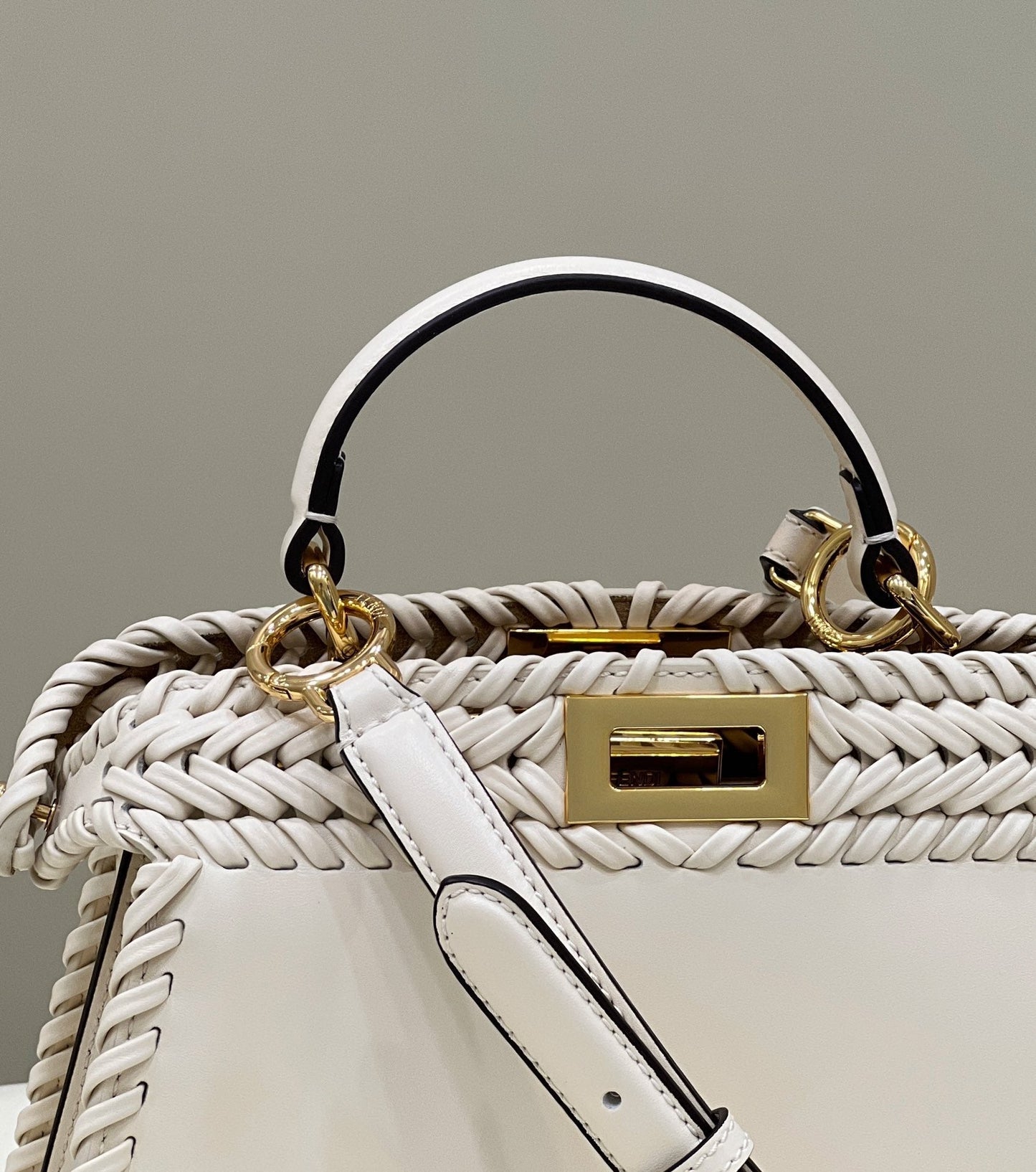 PEEKABOO ISEEU 27 IN WHITE SMOOTH CALFSKIN WITH WOVEN TRIM GOLD HARDWARE mysite