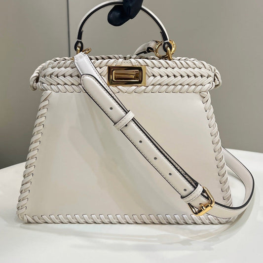 PEEKABOO ISEEU 27 IN WHITE SMOOTH CALFSKIN WITH WOVEN TRIM GOLD HARDWARE mysite