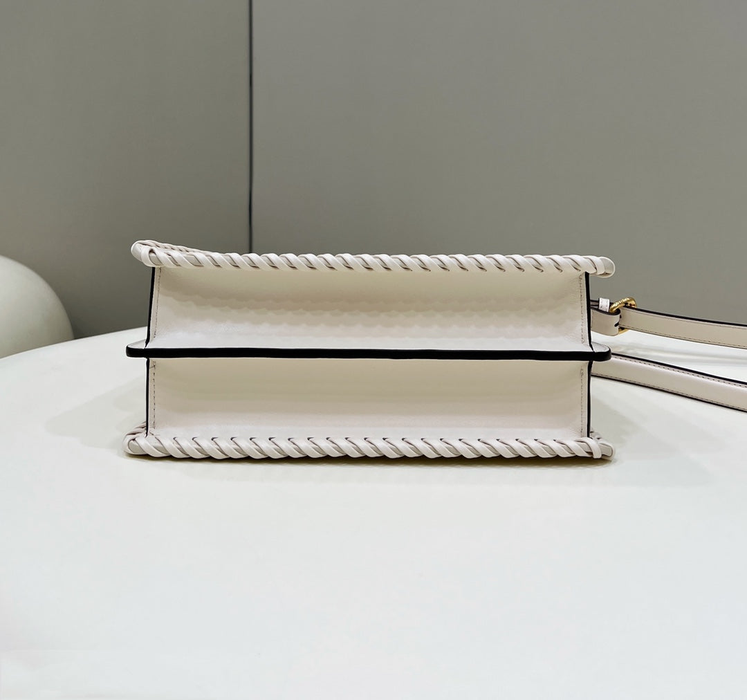 PEEKABOO ISEEU 27 IN WHITE SMOOTH CALFSKIN WITH WOVEN TRIM GOLD HARDWARE mysite