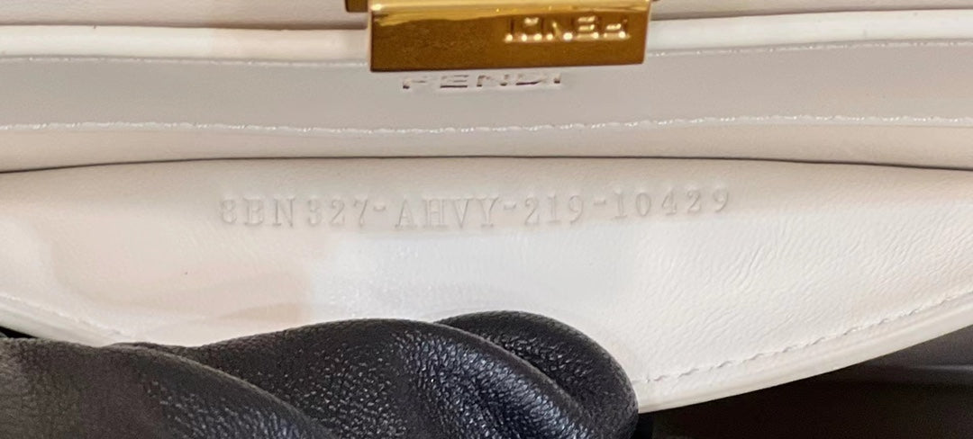 PEEKABOO ISEEU 27 IN WHITE SMOOTH CALFSKIN WITH WOVEN TRIM GOLD HARDWARE mysite