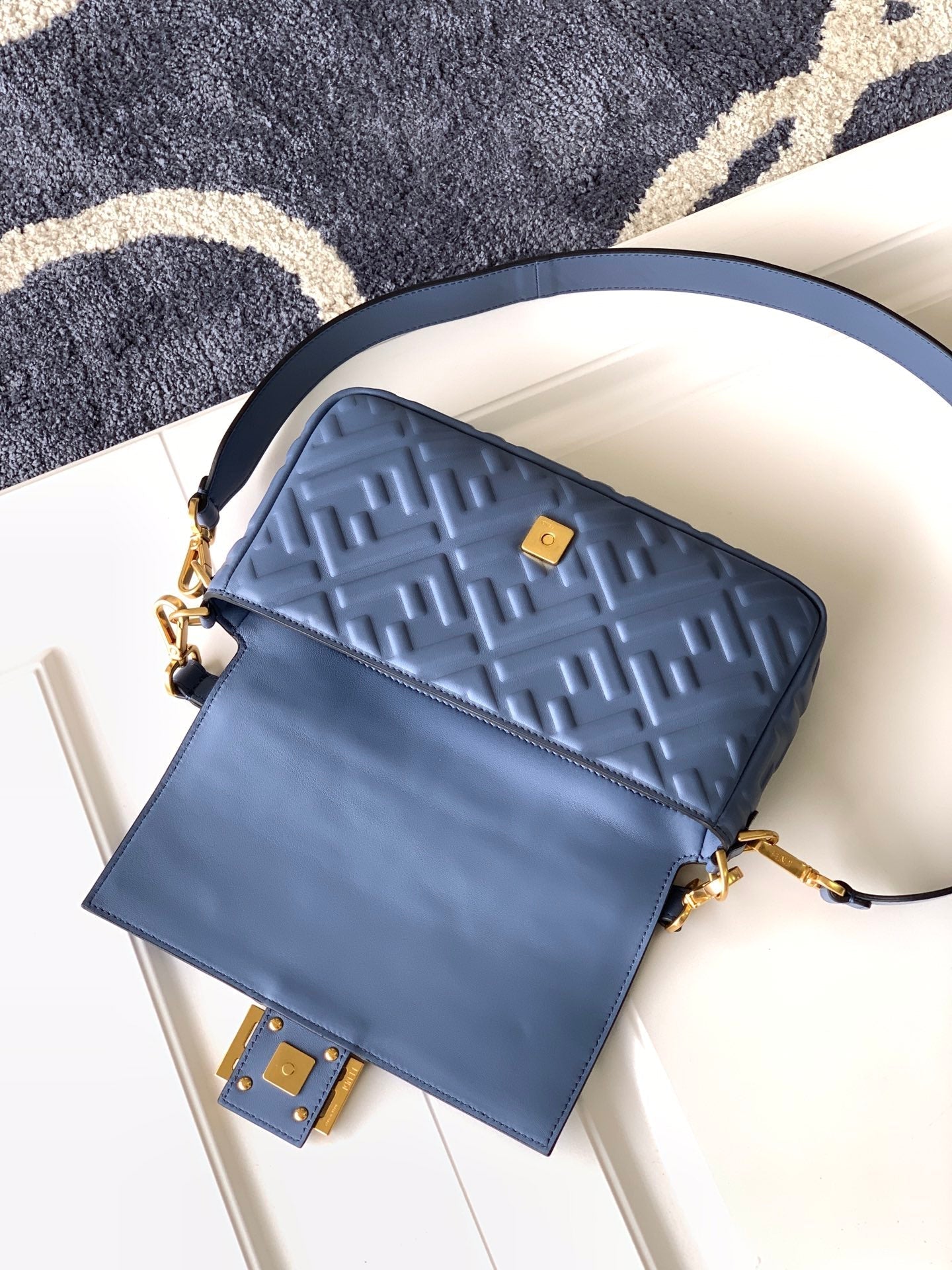 Fend Baguette 27 Bag With FF Motif Blue Leather Ghw mysite