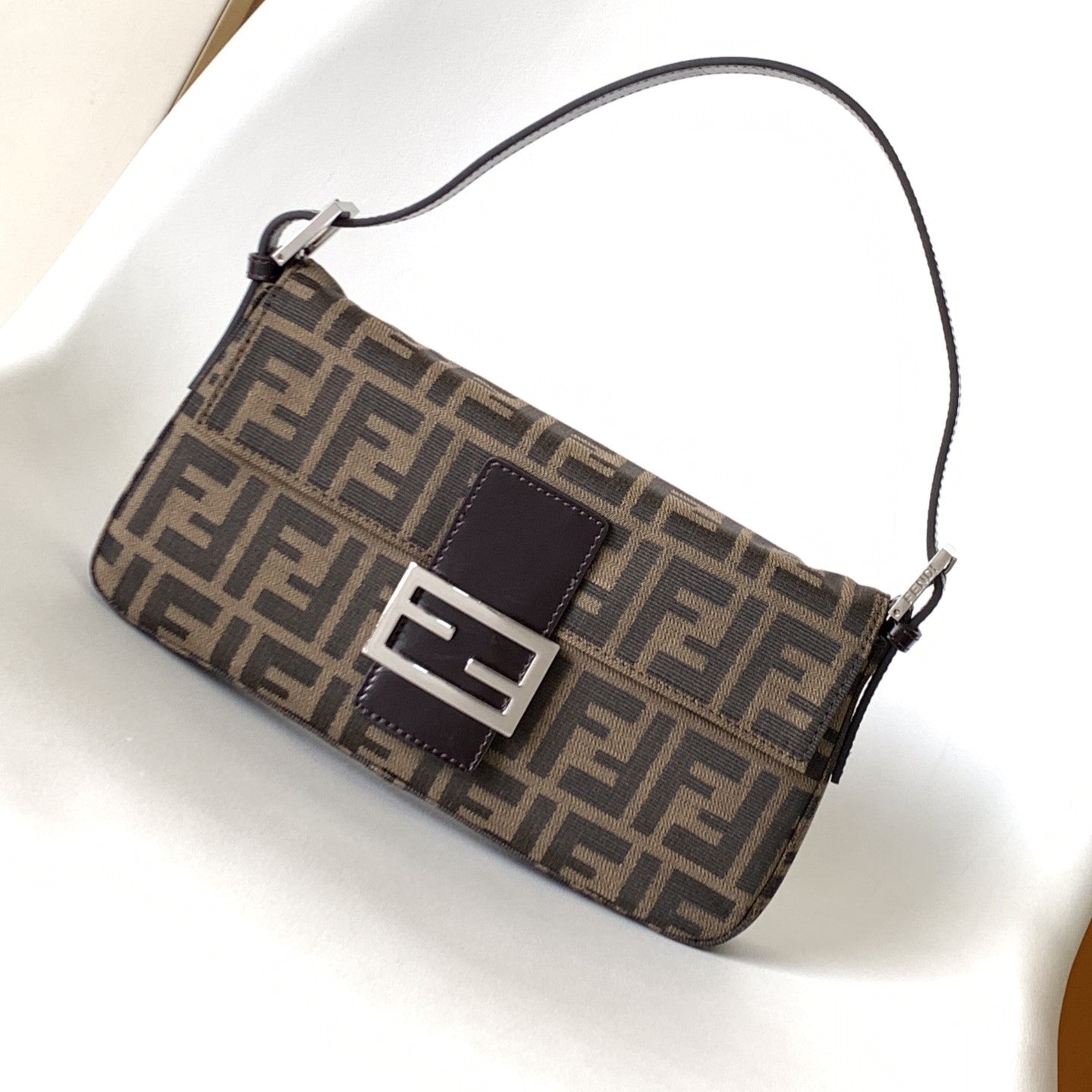 Fend Baguette 27 Shoulder Bag Brown FF Jacquard Fabric Bag Shw mysite