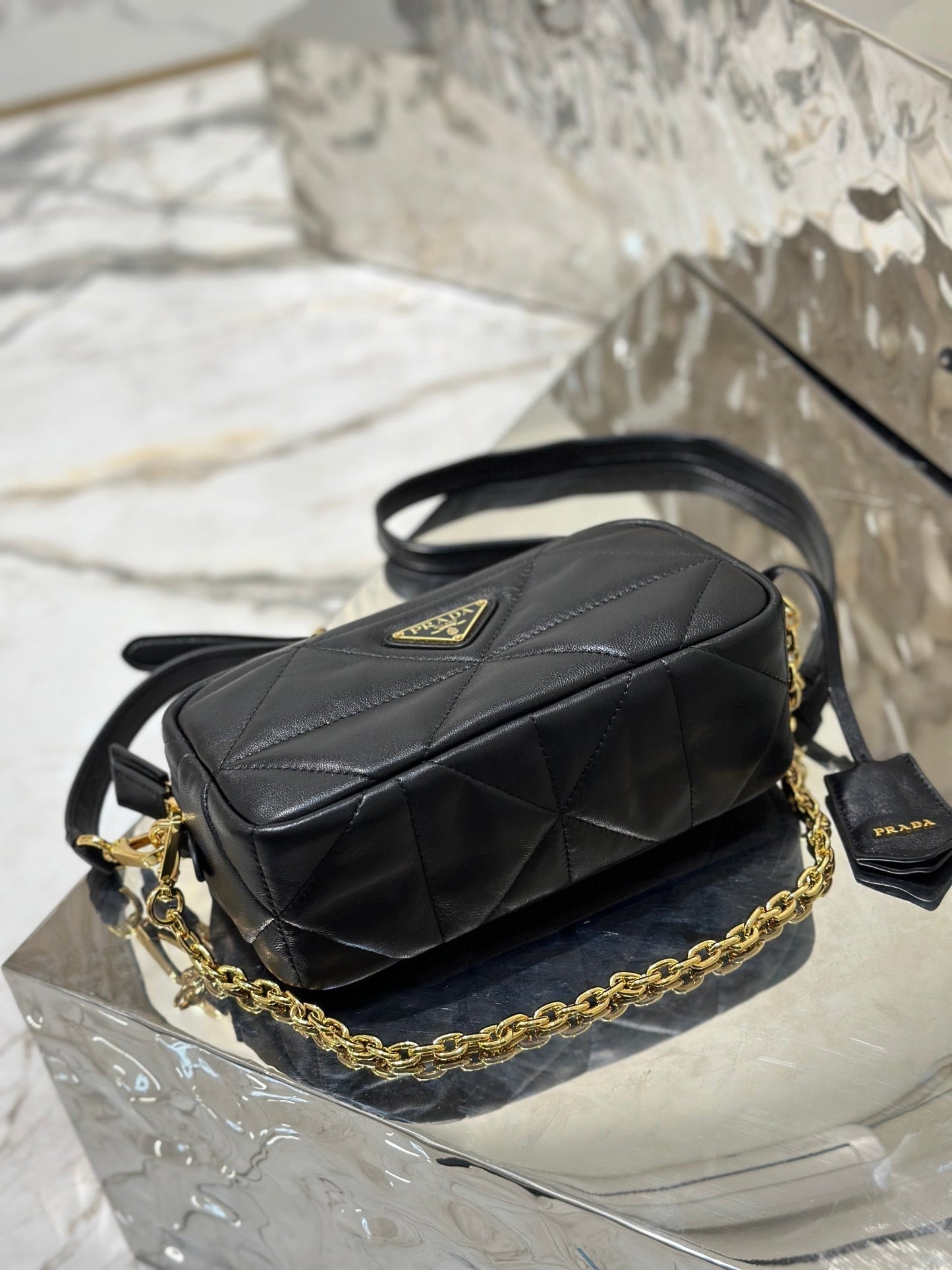 CAMERA BAG 22 IN BLACK TRIANGLE PATTERN QUILTED LAMBSKIN GOLD HARDWARE mysite