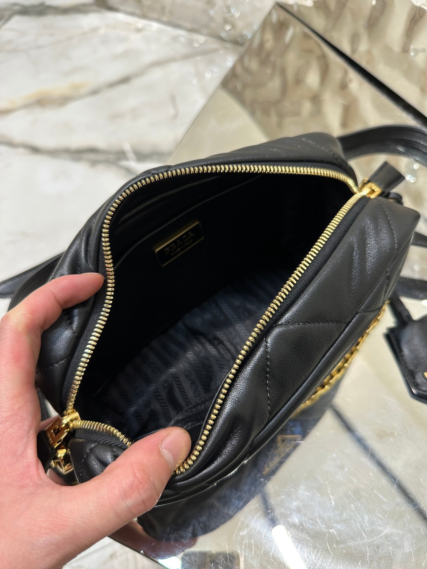 CAMERA BAG 22 IN BLACK TRIANGLE PATTERN QUILTED LAMBSKIN GOLD HARDWARE mysite