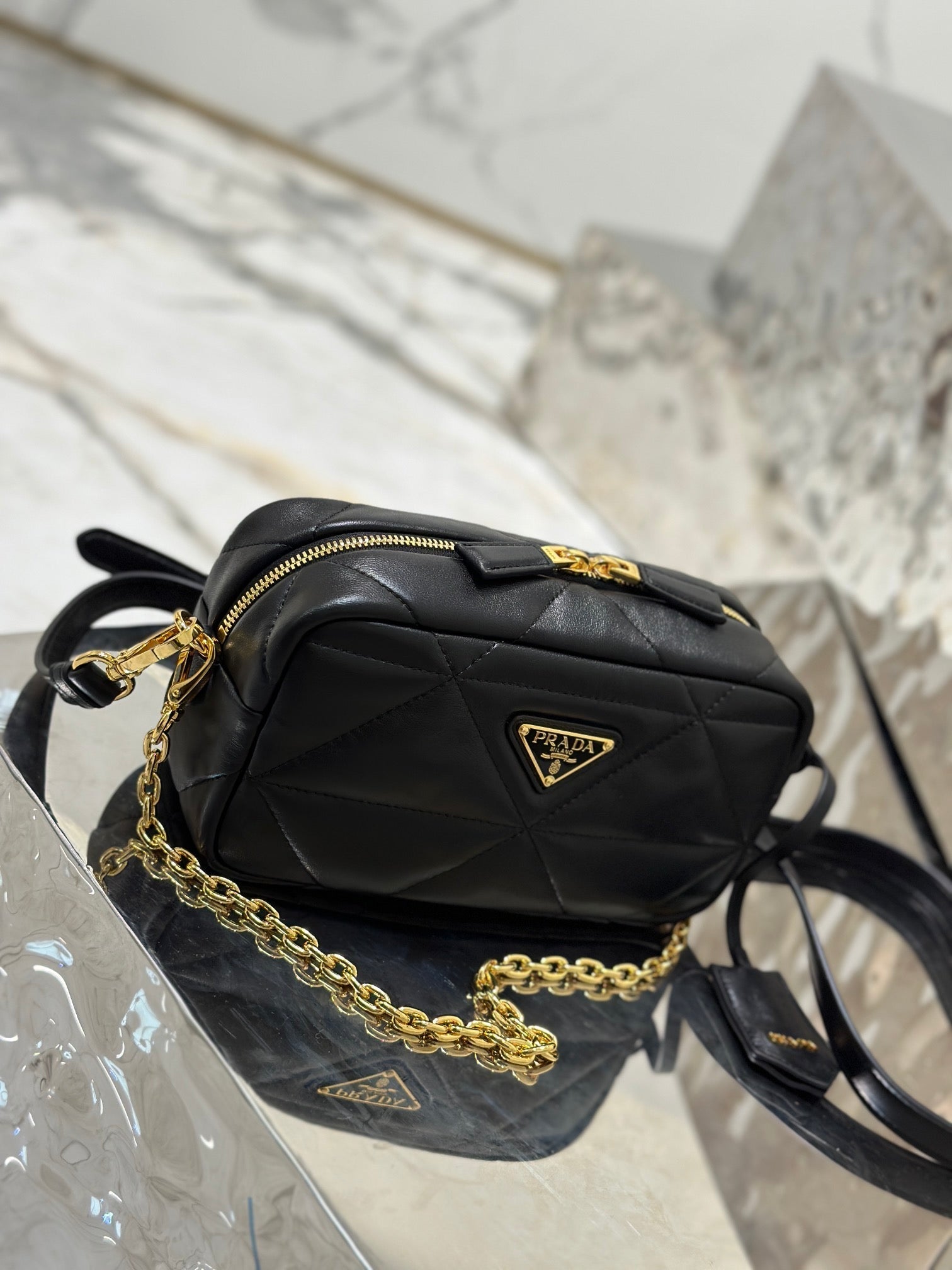 CAMERA BAG 22 IN BLACK TRIANGLE PATTERN QUILTED LAMBSKIN GOLD HARDWARE mysite