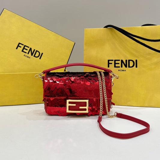 BAGUETTE MINI 19 IN RED SEQUINS GOLD HARDWARE mysite