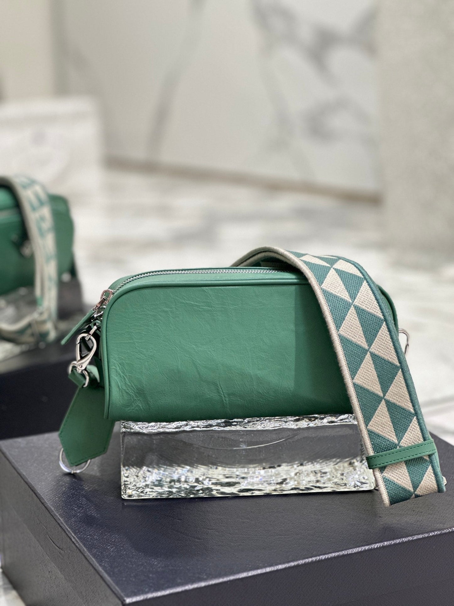 CAMERA BAG 23 IN CASTLETON GREEN WRINKLED LAMBSKIN mysite