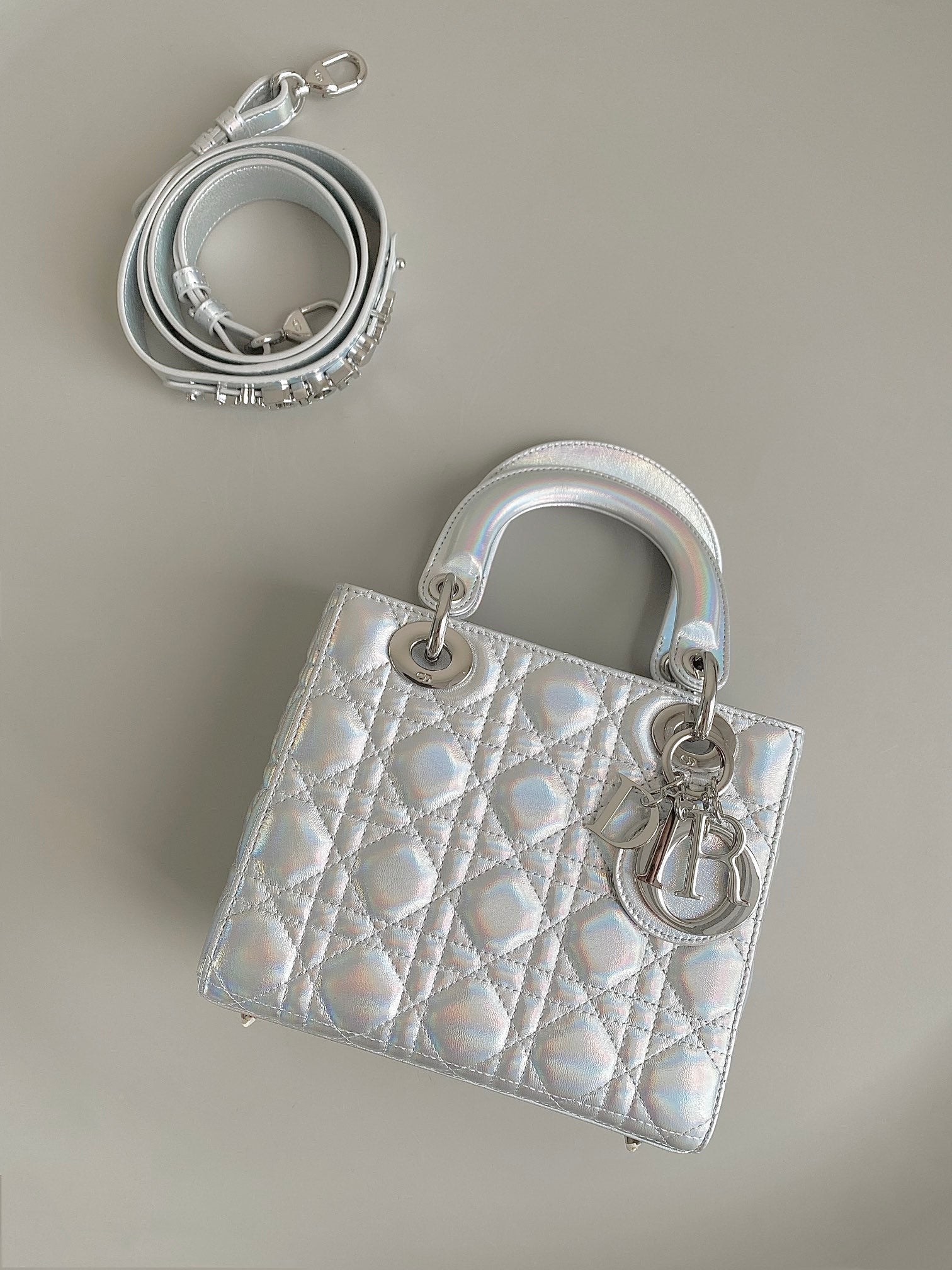 SMALL LADY 20 SILVER METALIC LAMBSKIN mysite