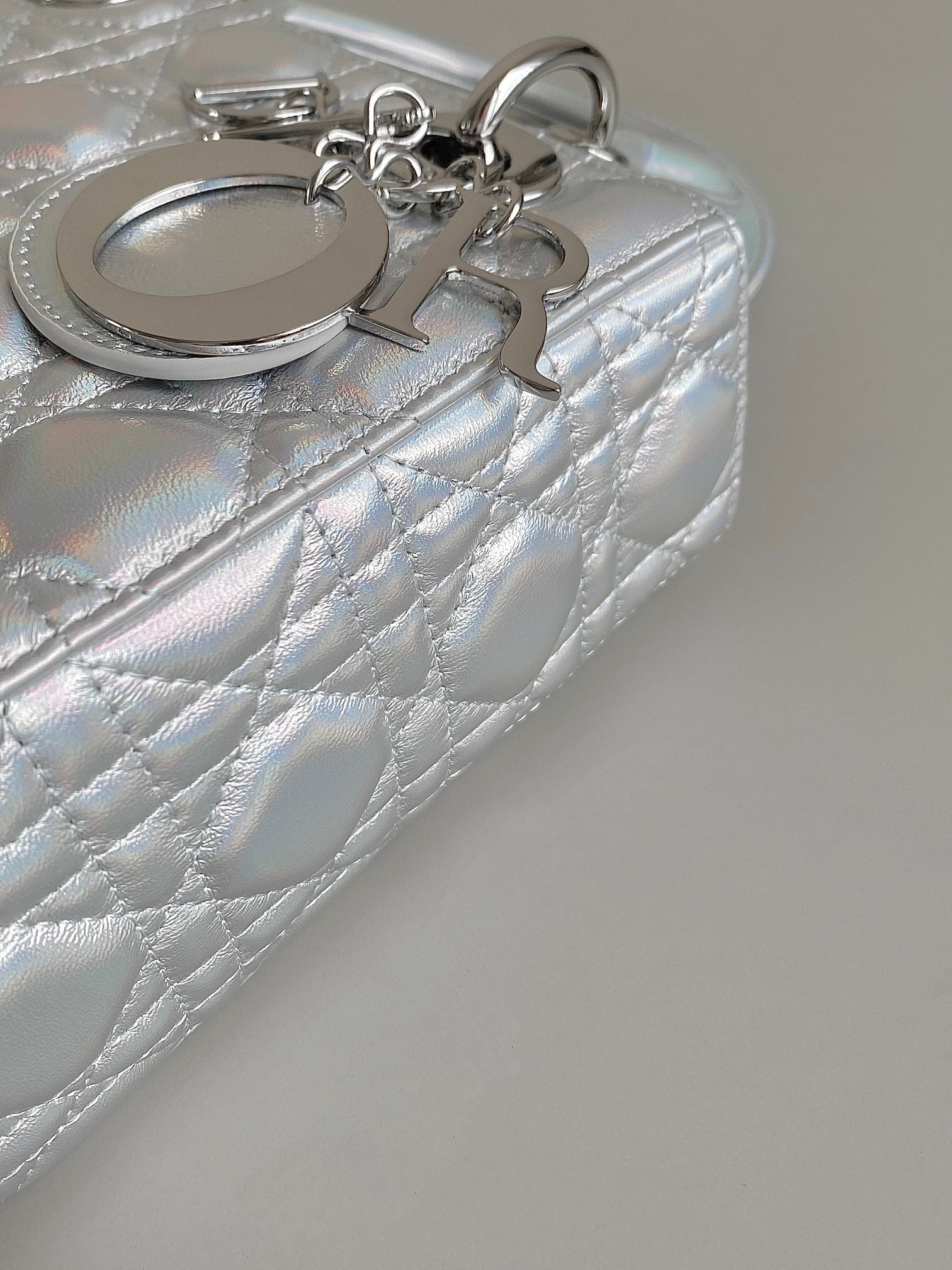 SMALL LADY 20 SILVER METALIC LAMBSKIN mysite