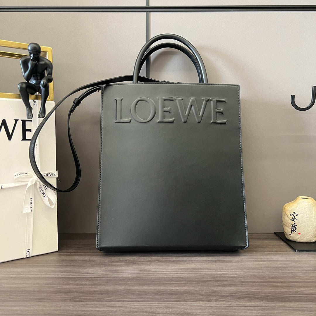 STANDARD A4 TOTE BAG IN BLACK CALFSKIN mysite