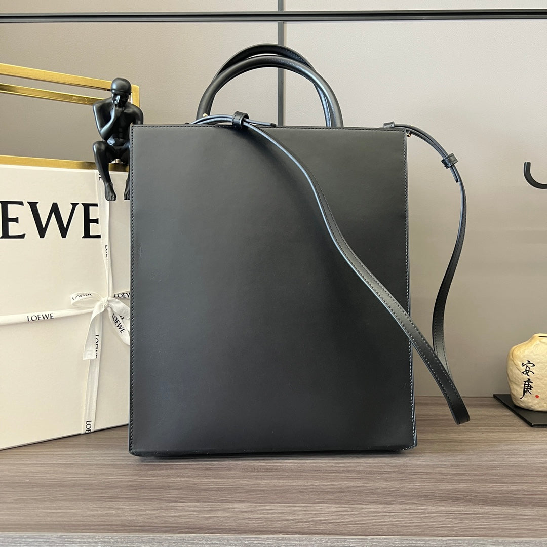STANDARD A4 TOTE BAG IN BLACK CALFSKIN mysite