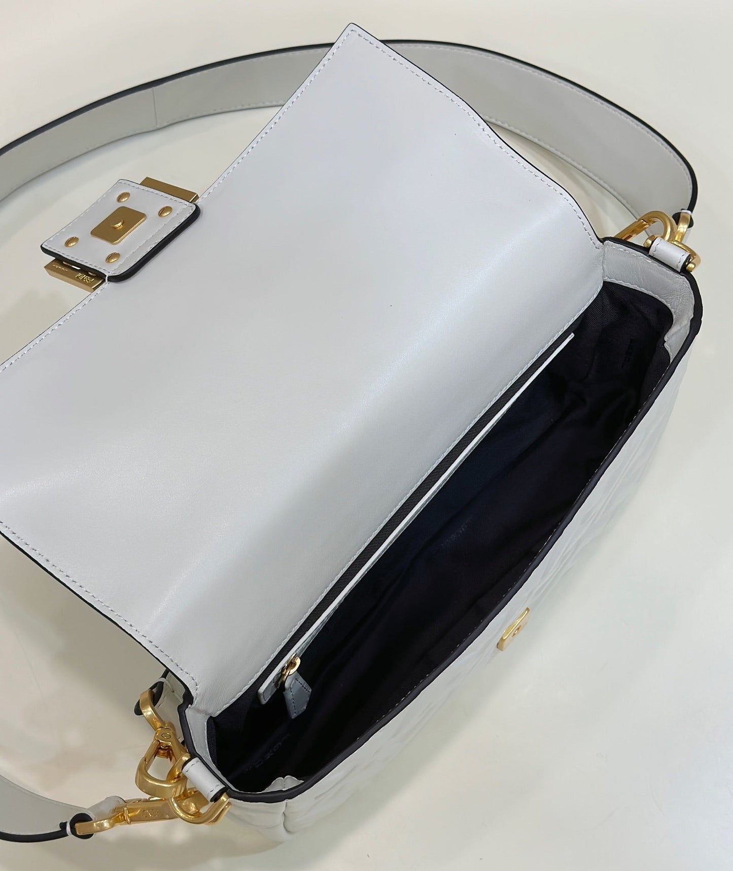 Baguette 27cm Grey Lambskin Gold Hardware mysite