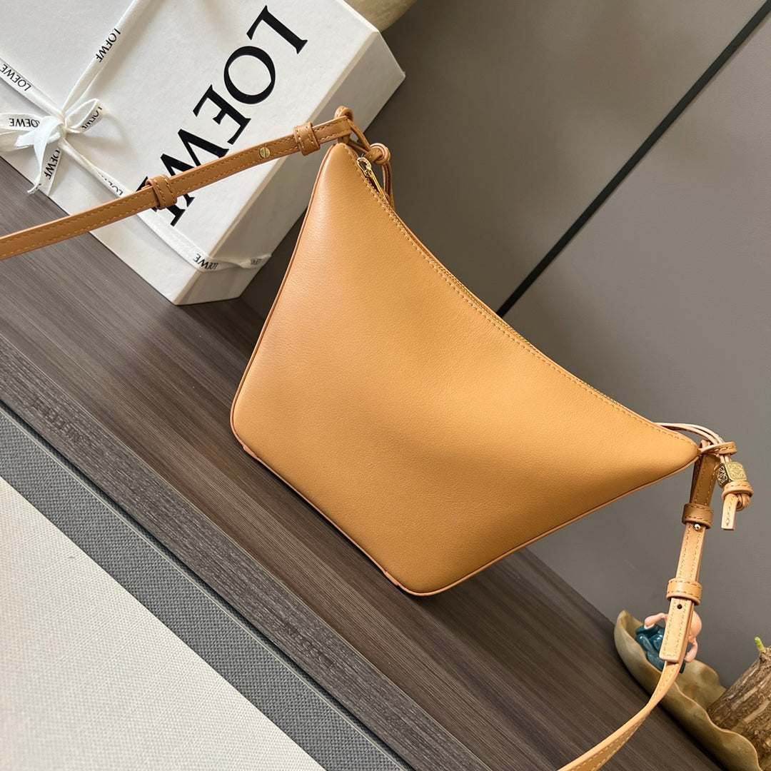 LOE LUNA HOBO 28 BAG IN PASTEL ORANGE CALFSKIN mysite