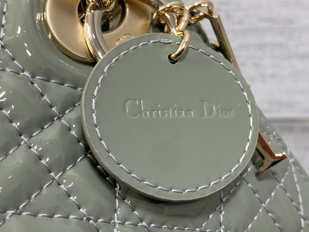 mini lady 17 rock gray patent calfskin mysite