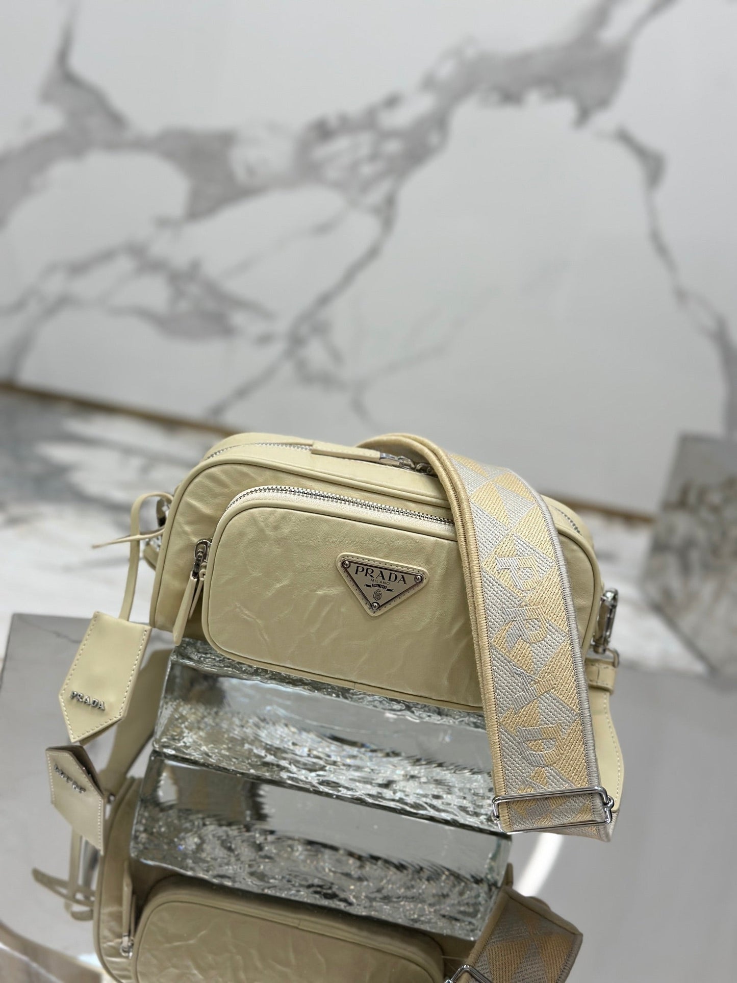 CAMERA BAG 23 IN CREAM WRINKLED LAMBSKIN mysite