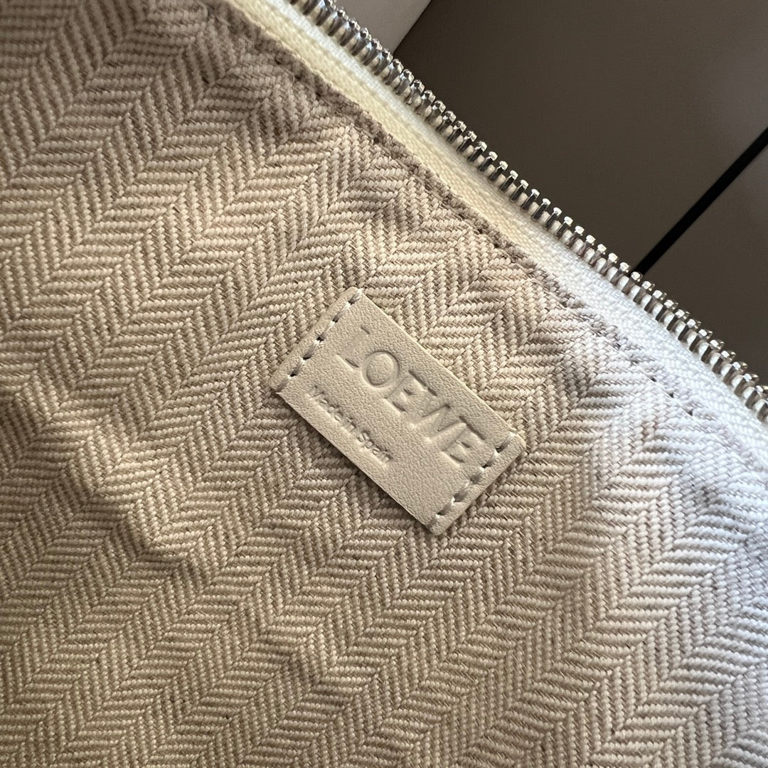 LOE LUNA HOBO 28 BAG IN WHITE CALFSKIN mysite