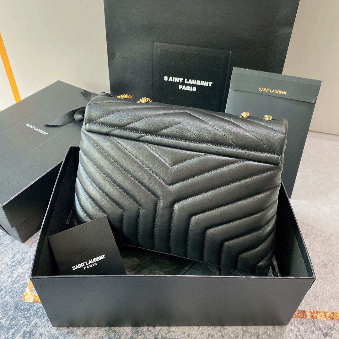 LOULOU MEDIUM 32 BLACK QUILTED LEATHER GOLD HARDWARE mysite