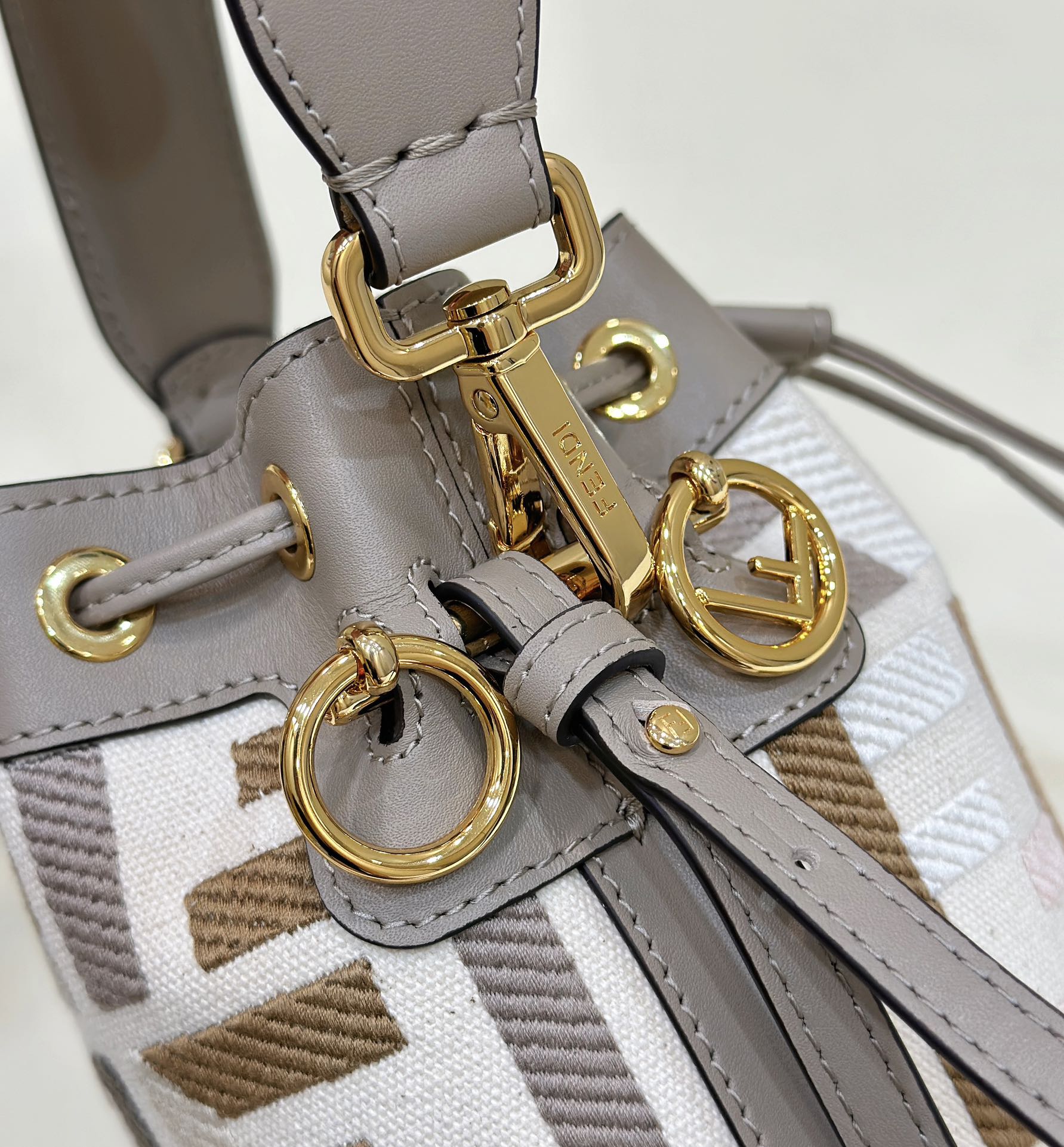 MON TRESOR 18 WITH FF MOTIF IN MULTICOLOR JACQUARD FABRIC mysite