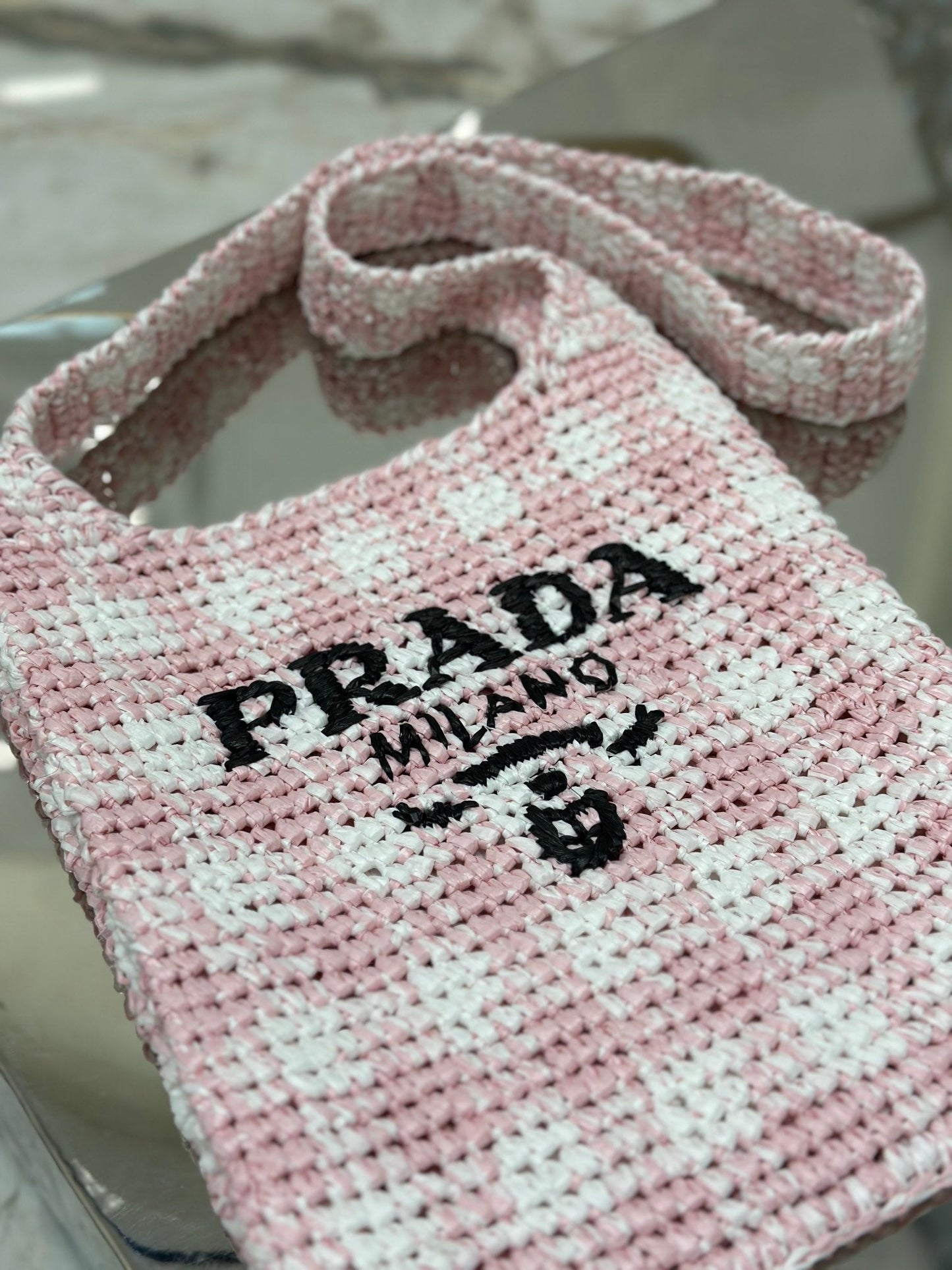 SMALL TOTE BAG 29 IN PINK MIX WHITE AND BLACK WOVEN RAFFIA mysite