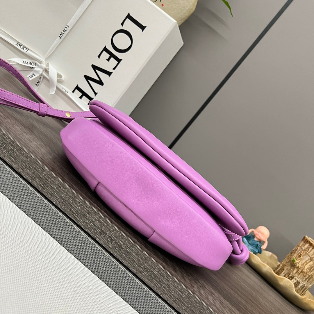 Loew Paseo Shoulder Bag 25cm Light Magenta Cowhide mysite