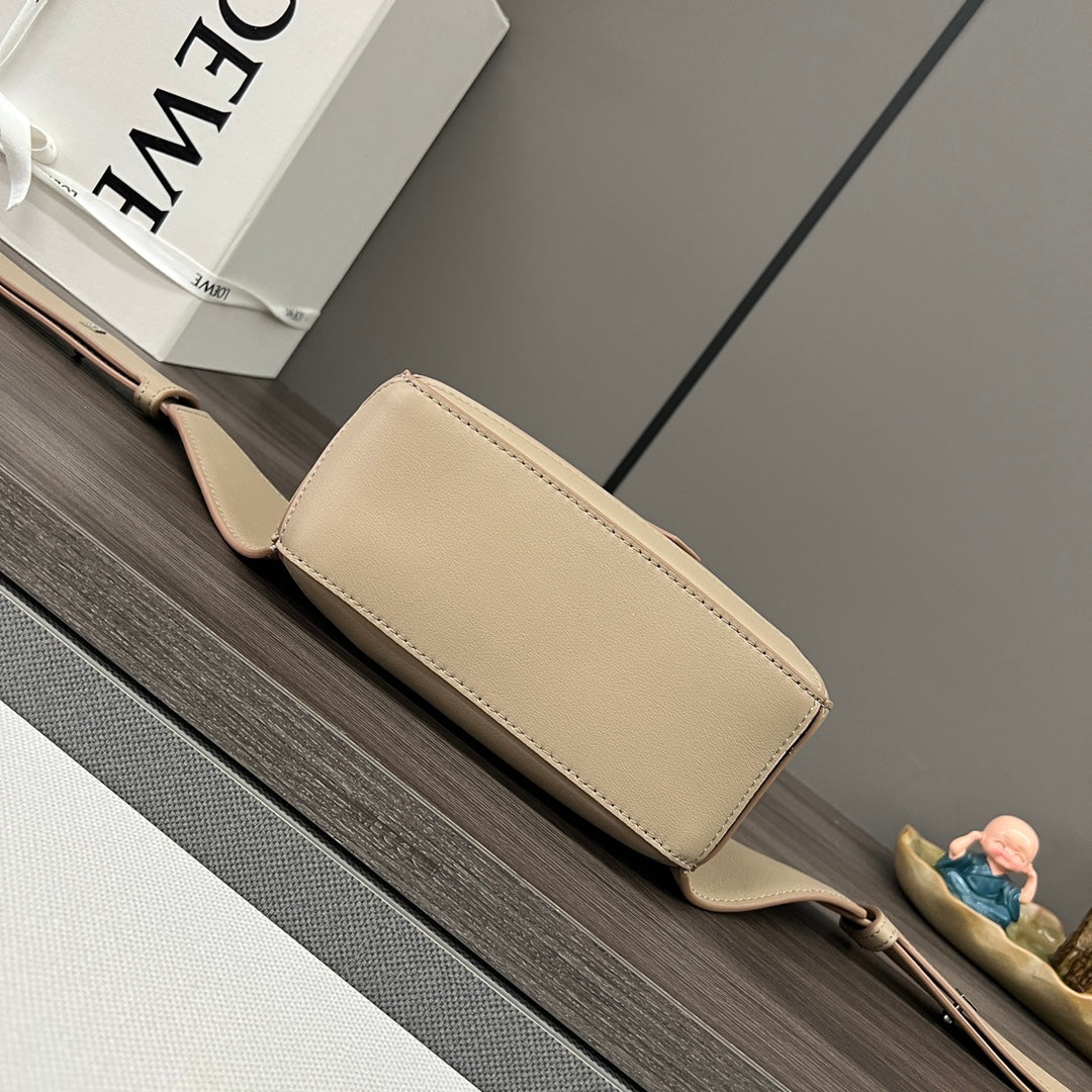 Loew Puzzle Small 18cm Beige Leather Belt Bag mysite