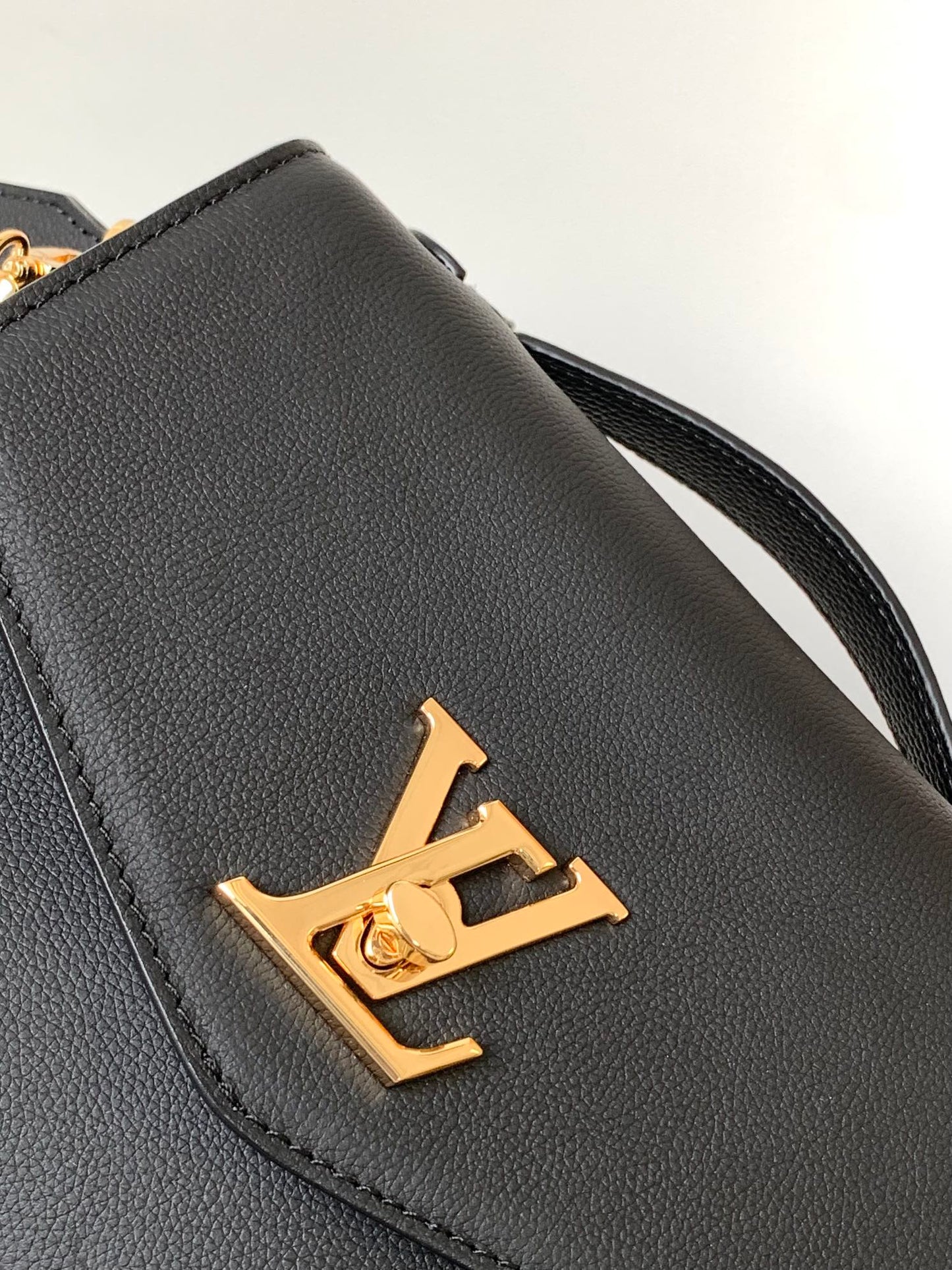 LV Oxford Handbag 22cm Black Grain Cowhide GHW mysite