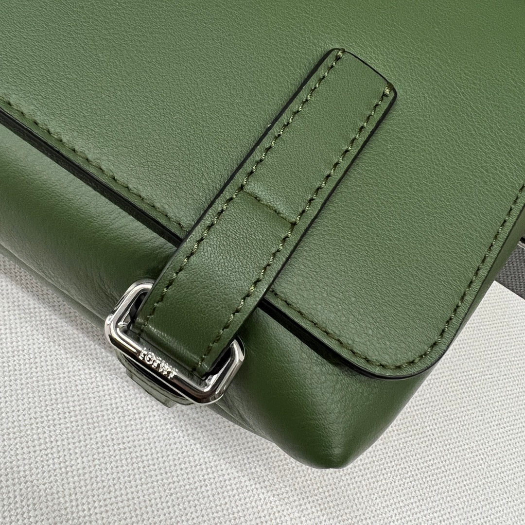 Loewe XS Military Messenger Bag 24.5 Olive Green Cowhide mysite