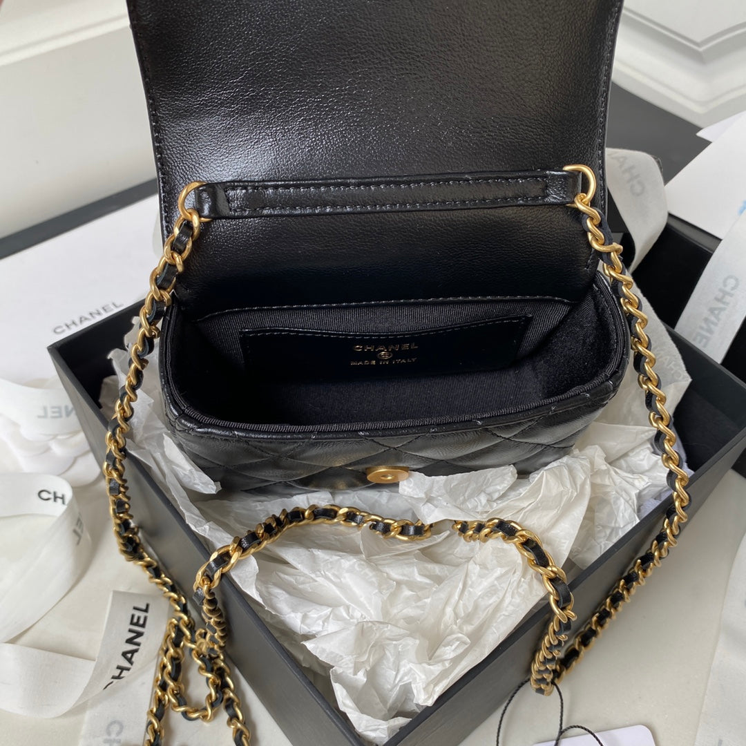 MINI FLAP BAG 13 IN BLACK LAMBSKIN WITH GOLD HANDLE mysite