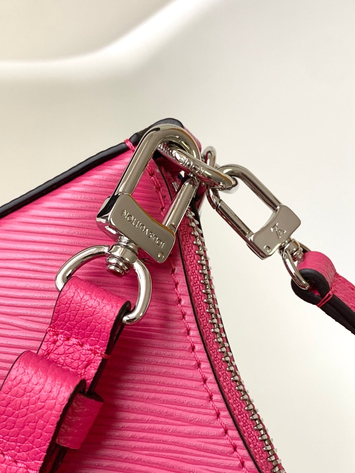 LV Marellini 19cm Pink Epi Grain Cowhide Metal HW mysite