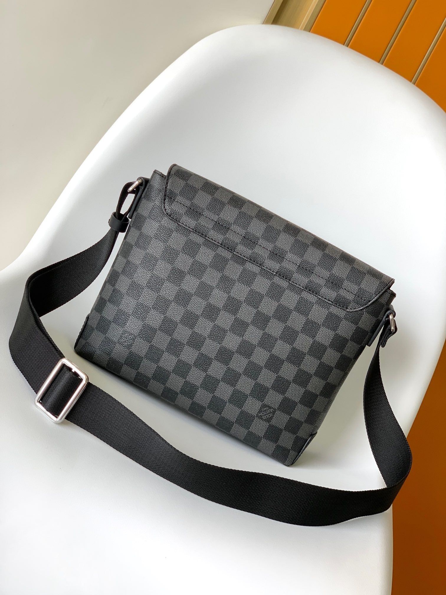 LV District PM Messenger 25cm Black Damier Graphite Canvas mysite