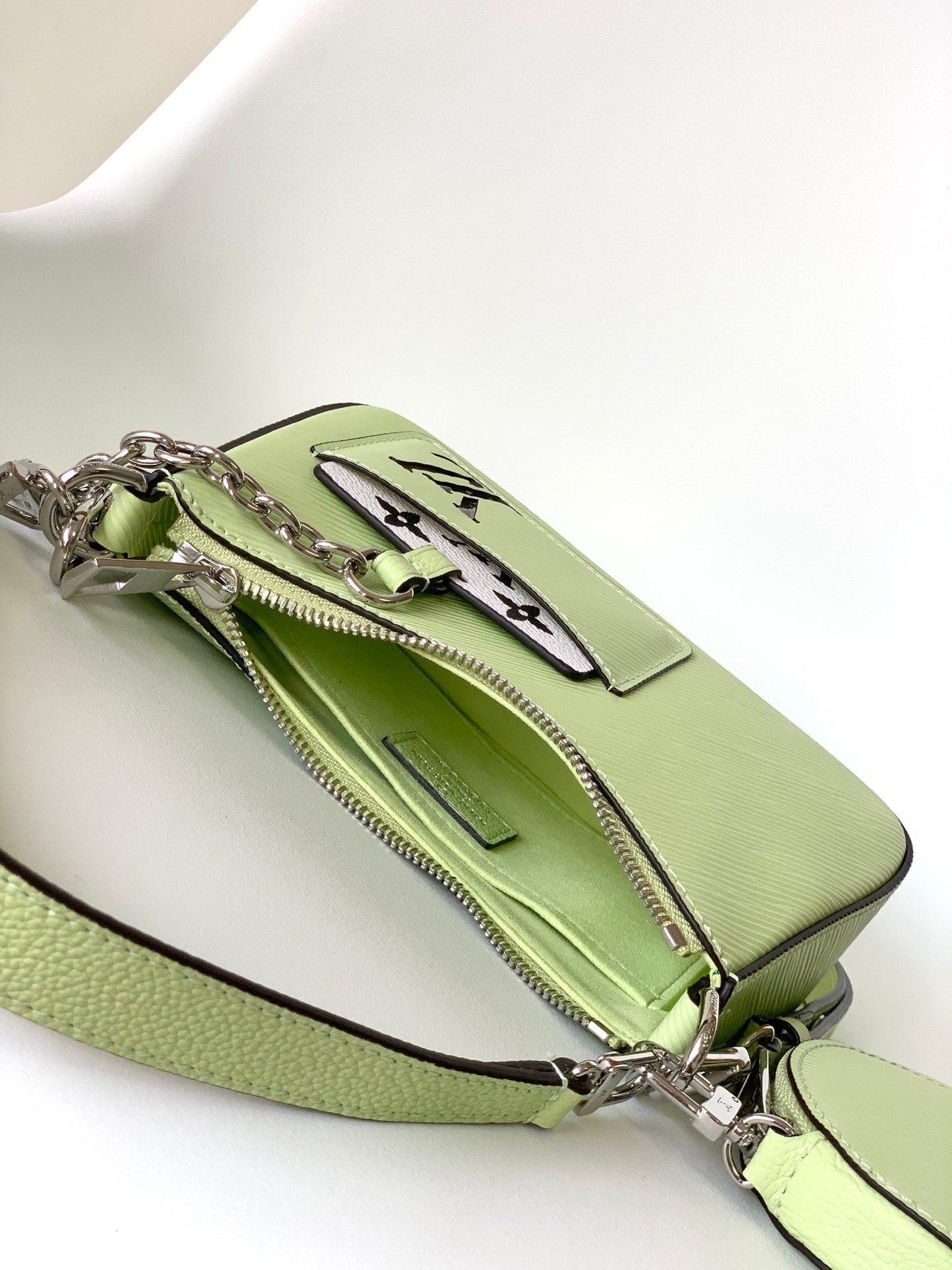 LV Marellini 19cm Green Epi Grain Cowhide Metal HW mysite