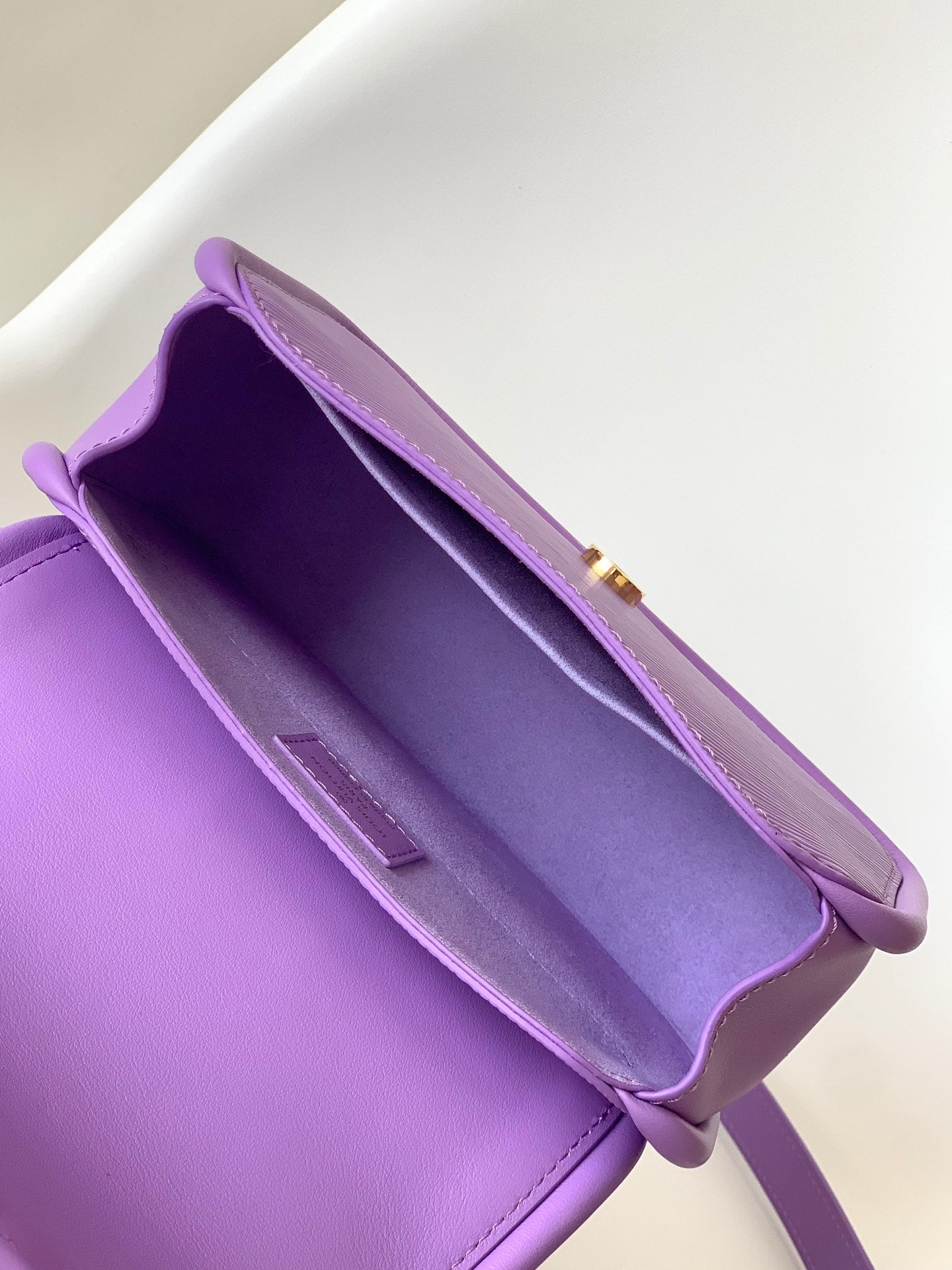 LV Hide & Seek Handbag 21cm Purple Epi Grain Cowhide GHW mysite