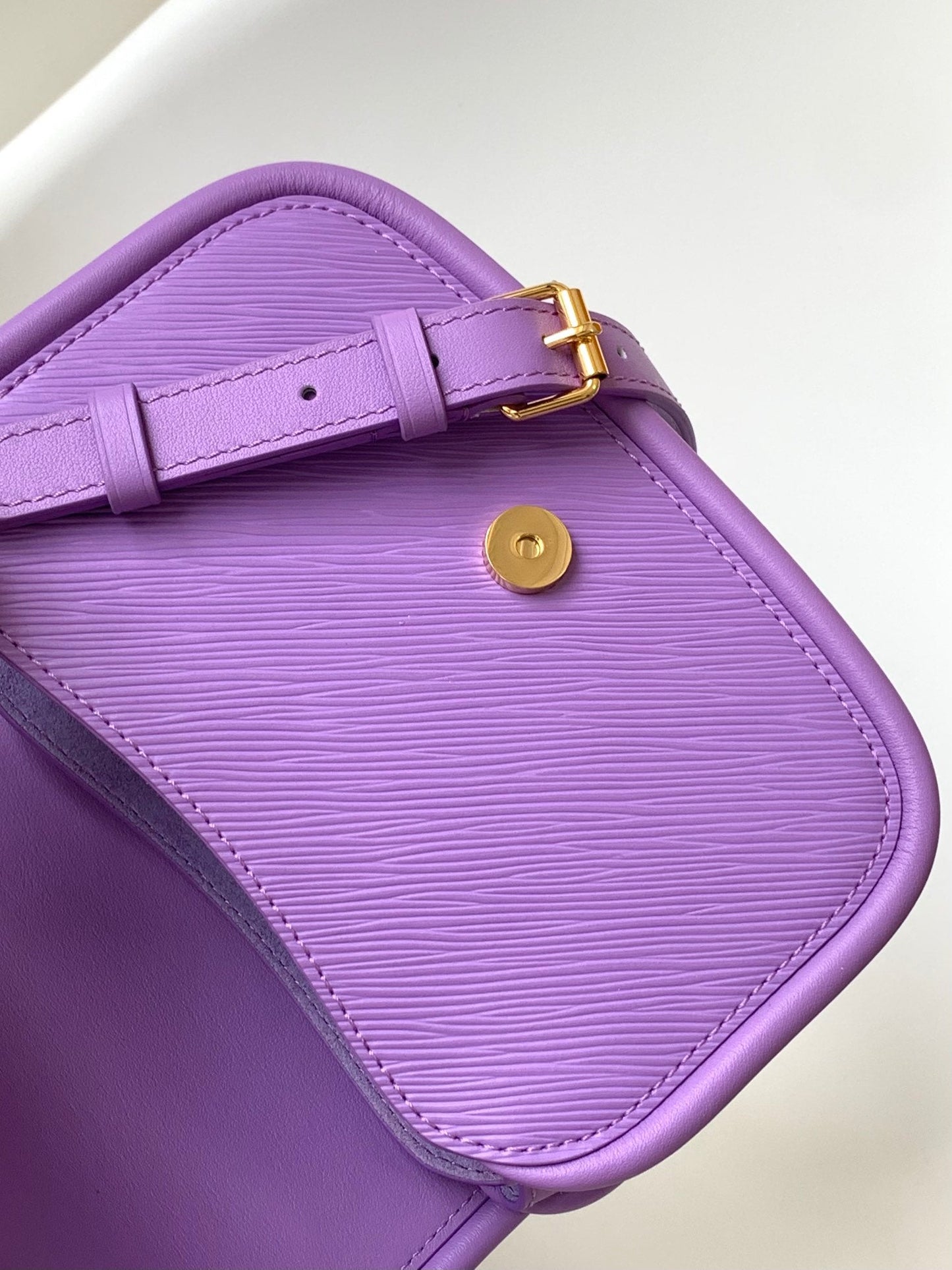 LV Hide & Seek Handbag 21cm Purple Epi Grain Cowhide GHW mysite