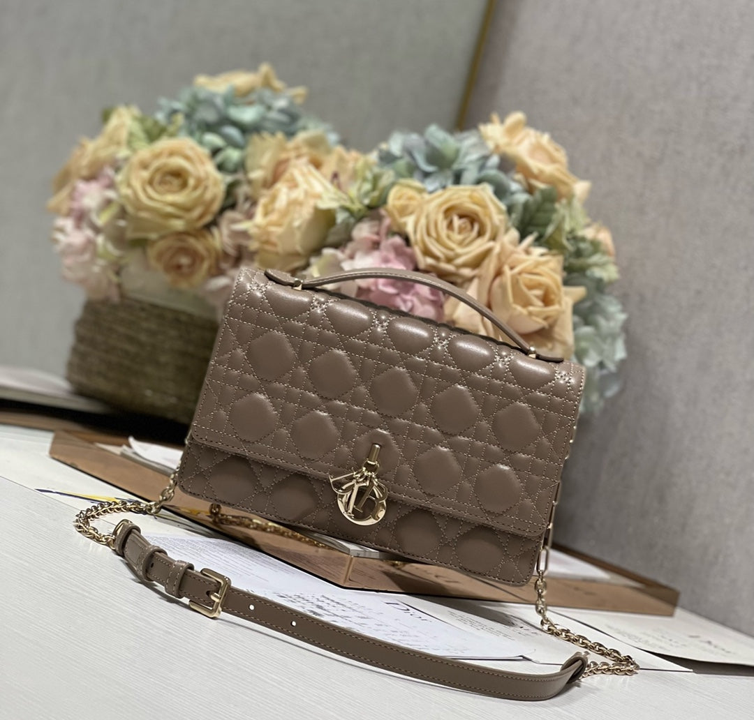MISS CD 24CM DARK BROWN LAMBSKIN mysite