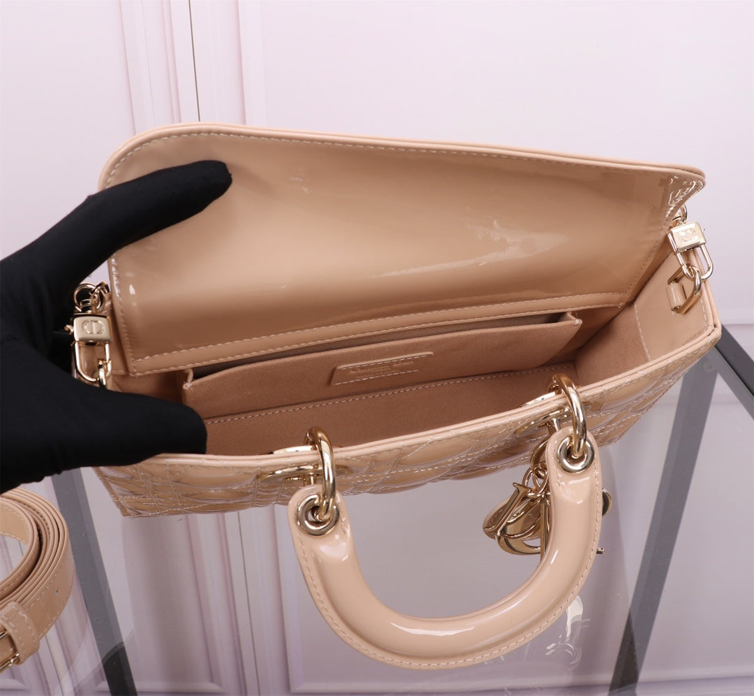 MEDIUM LADY D-JOY 26 BEIGE LAMBSKIN mysite