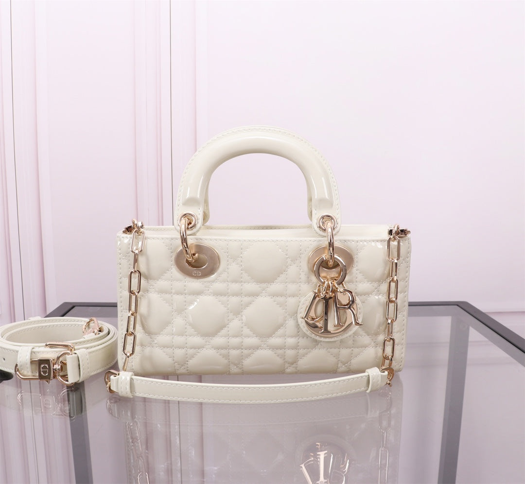 MEDIUM LADY D-JOY 26 WHITE LAMBSKIN mysite