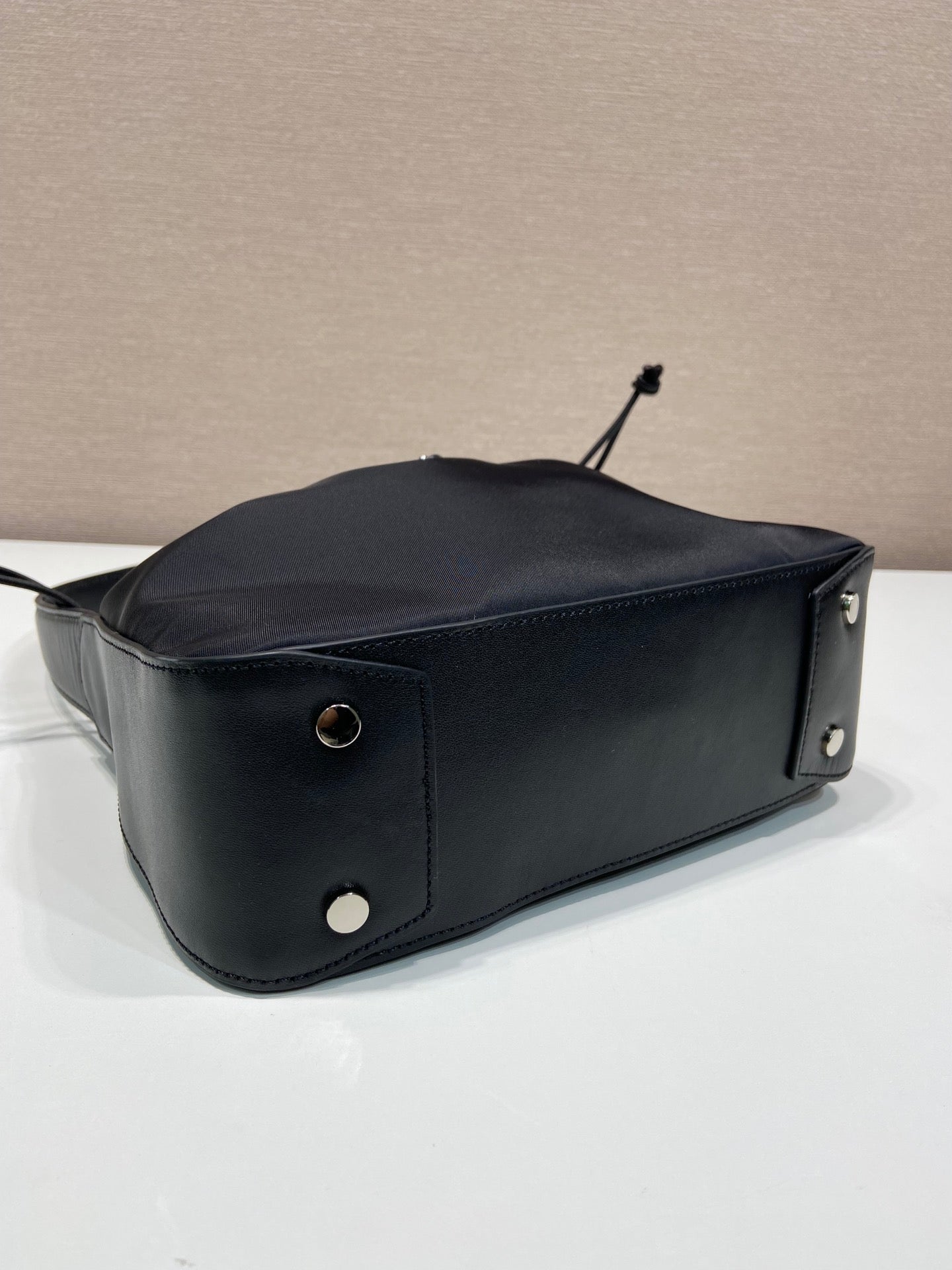 SMALL DRAWSTRING BAG 23 IN BLACK RE-NYLON mysite