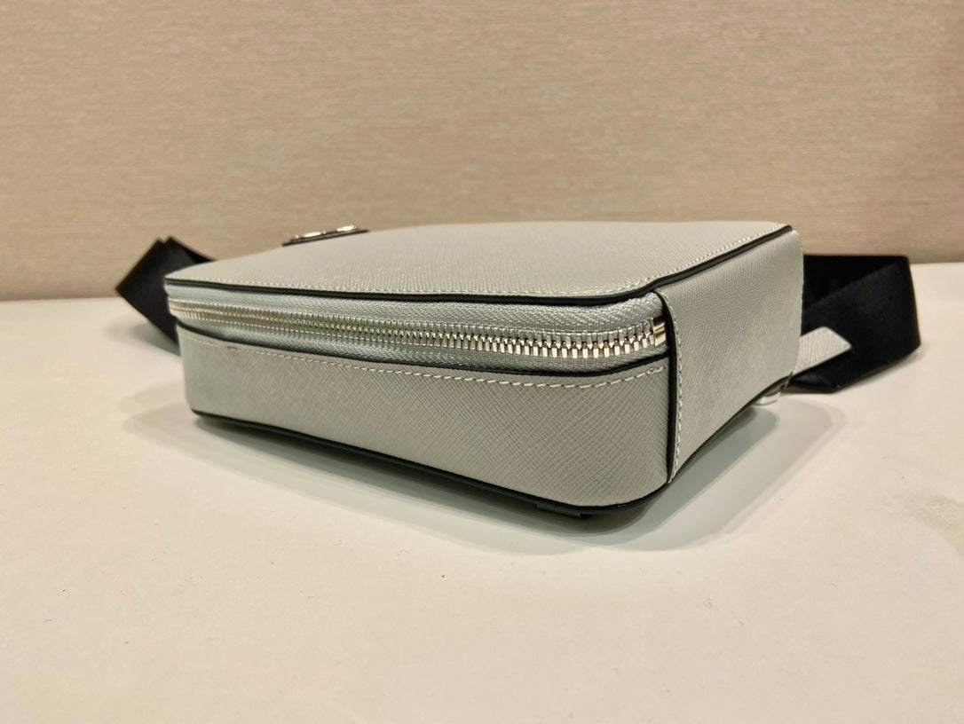 CHEST BAG 20 IN ECHO GRAY SAFFIANO LEATHER mysite