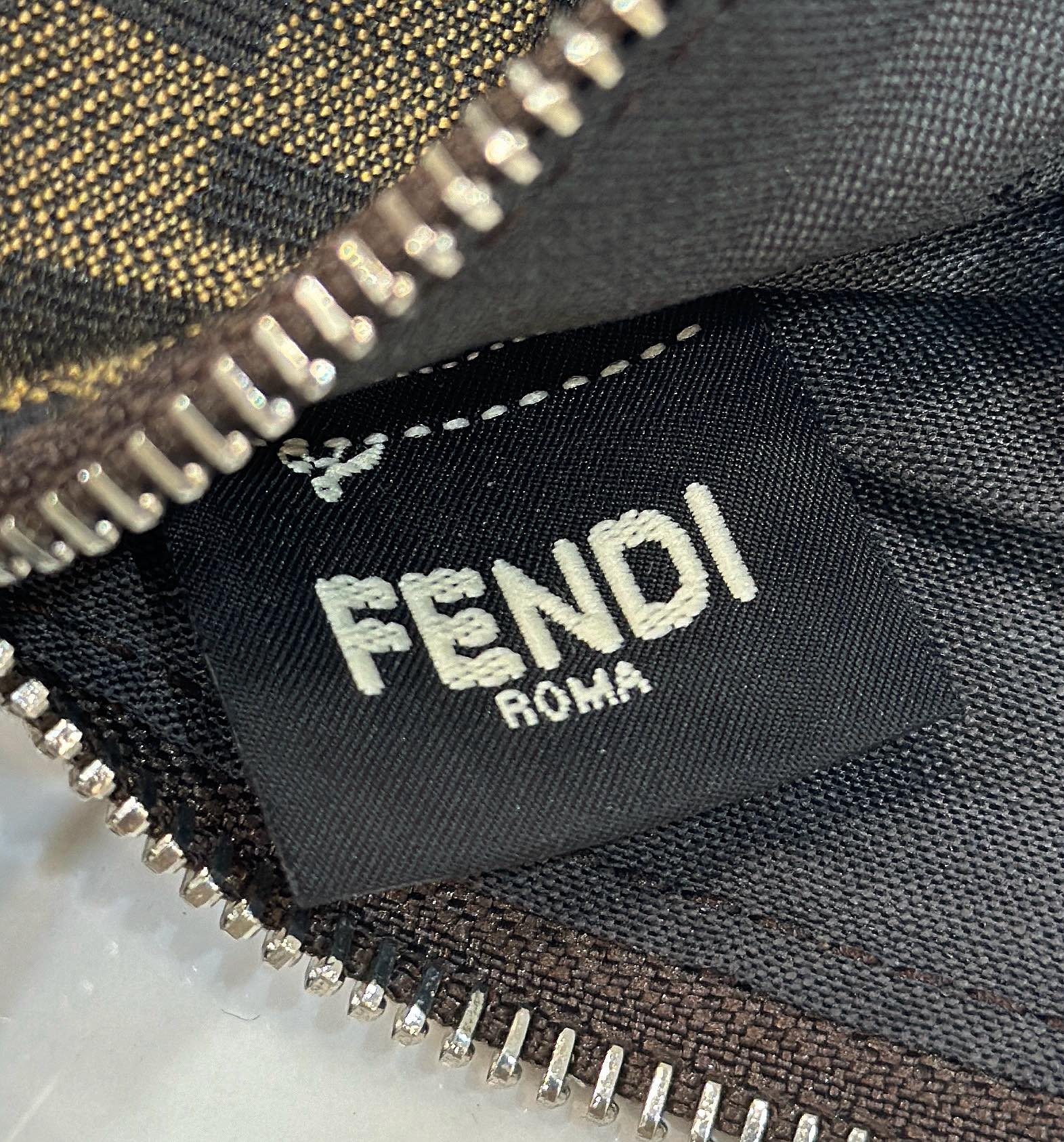 SHOULDER BAG 19 WITH FF MOTIF IN BROWN JACQUARD FABRIC mysite