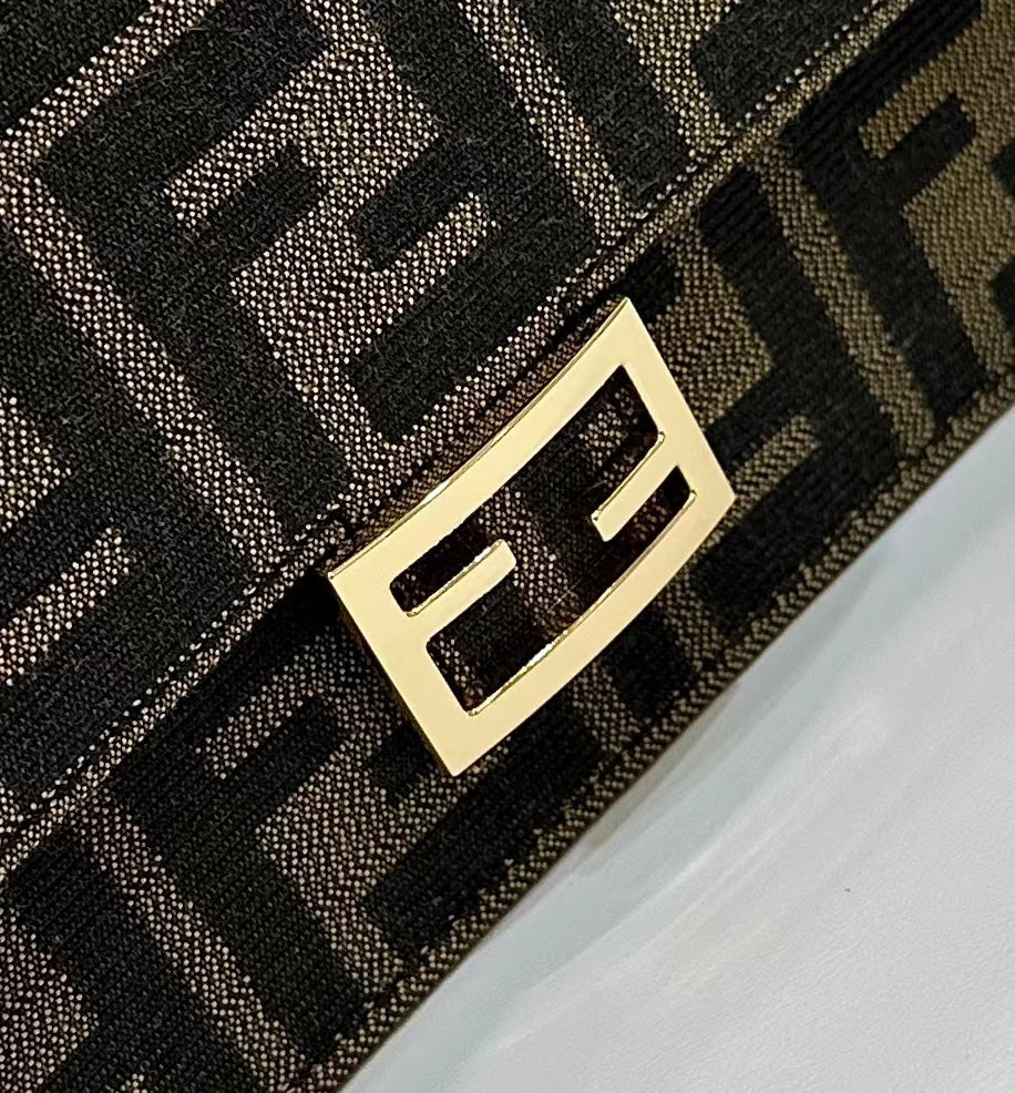 BAGUETTE CHAIN MIDI 21 IN BROWN MIX BLACK MONOGRAM JACQUARD FABRIC BAG mysite